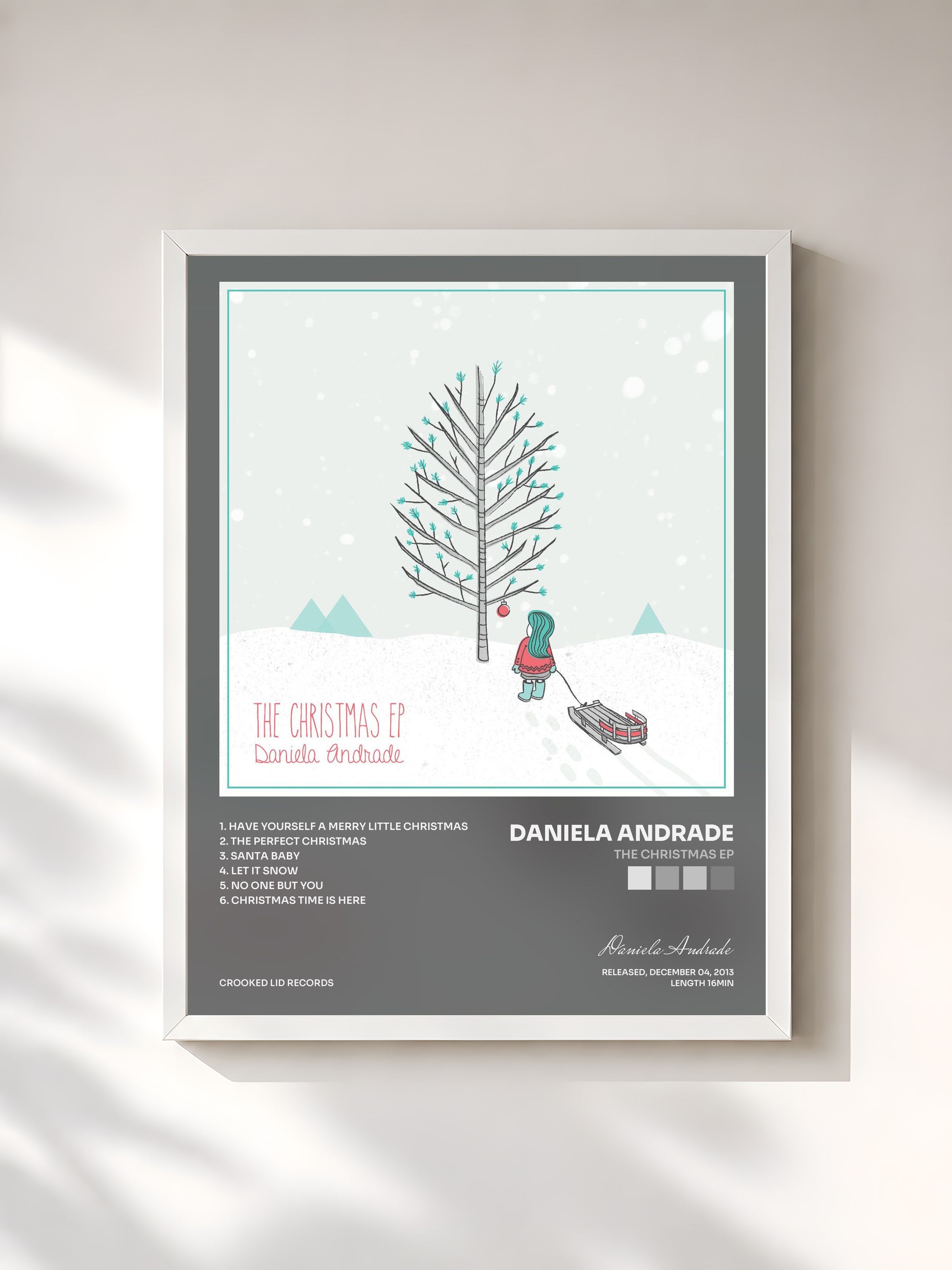 #blanc Tableau de l'album The Christmas EP de Daniela Andrade, cadre blanc, imprimé et encadré en France