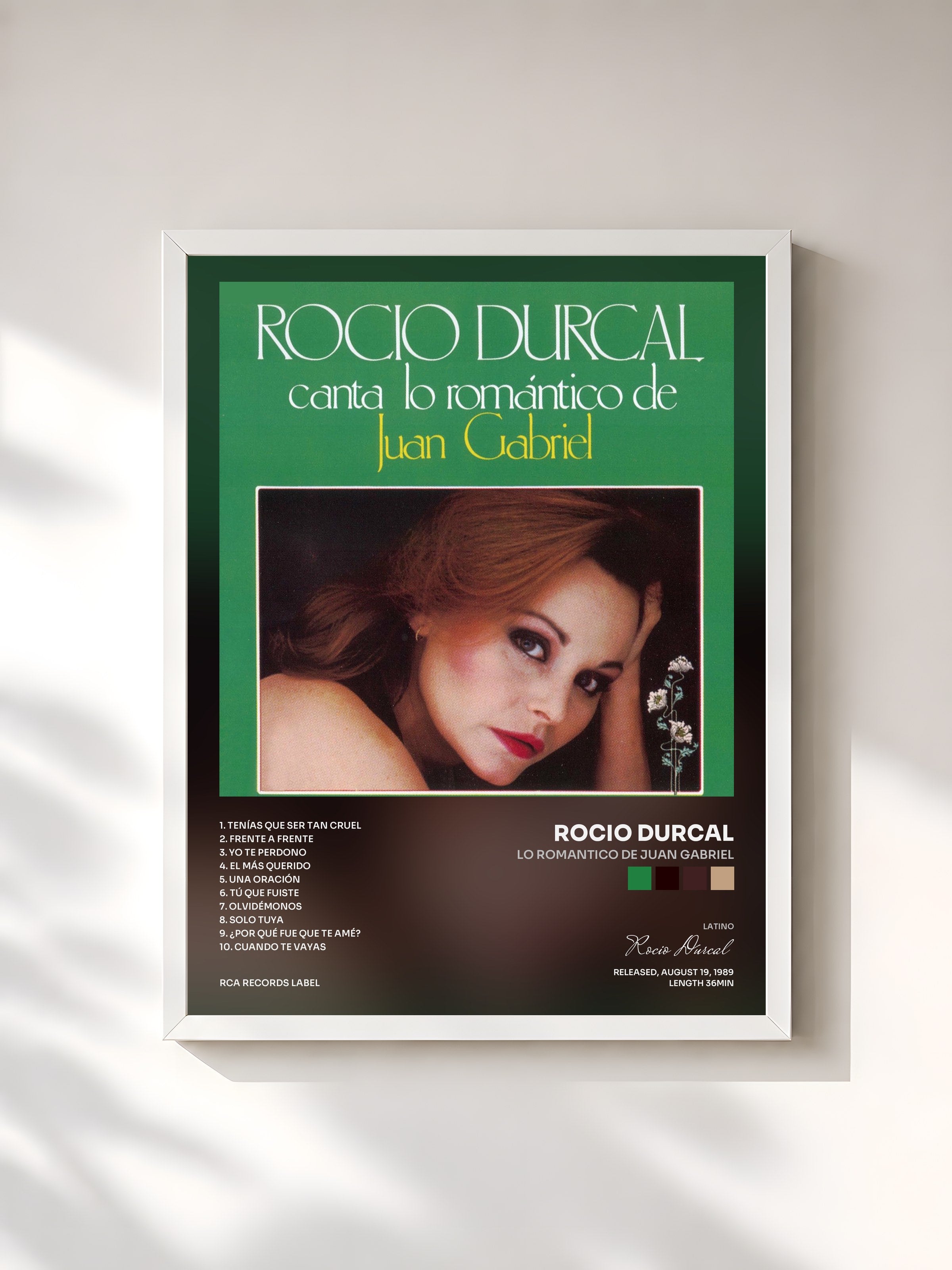 #blanc Tableau de l'album Lo Romantico De Juan Gabriel de Rocio Durcal, cadre blanc, imprimé et encadré en France