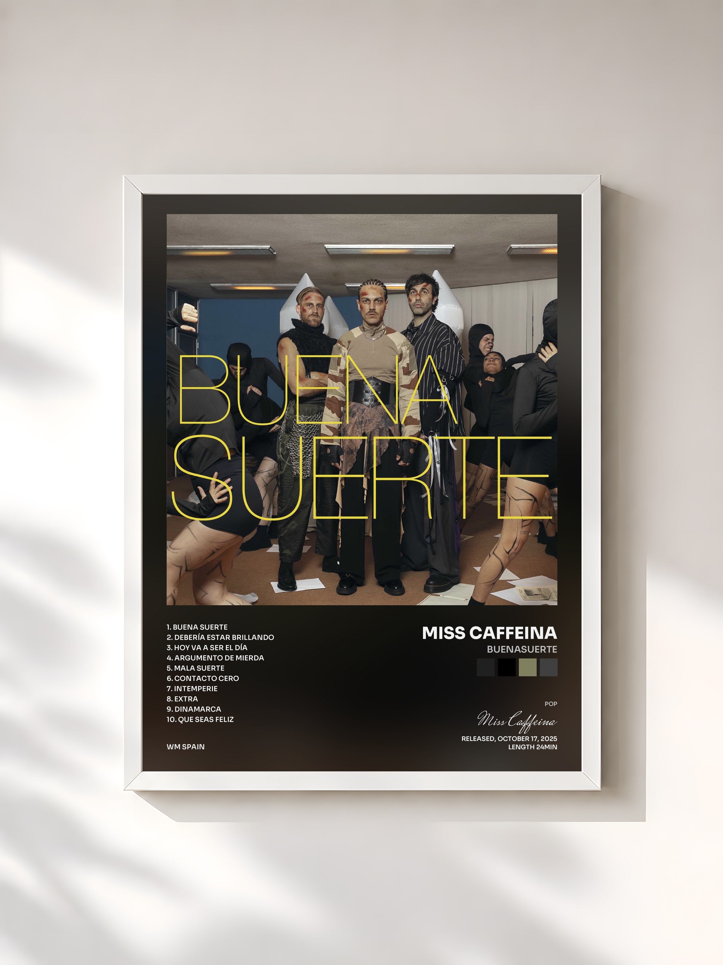 #blanc Tableau de l'album BUENASUERTE de Miss Caffeina, cadre blanc, imprimé et encadré en France