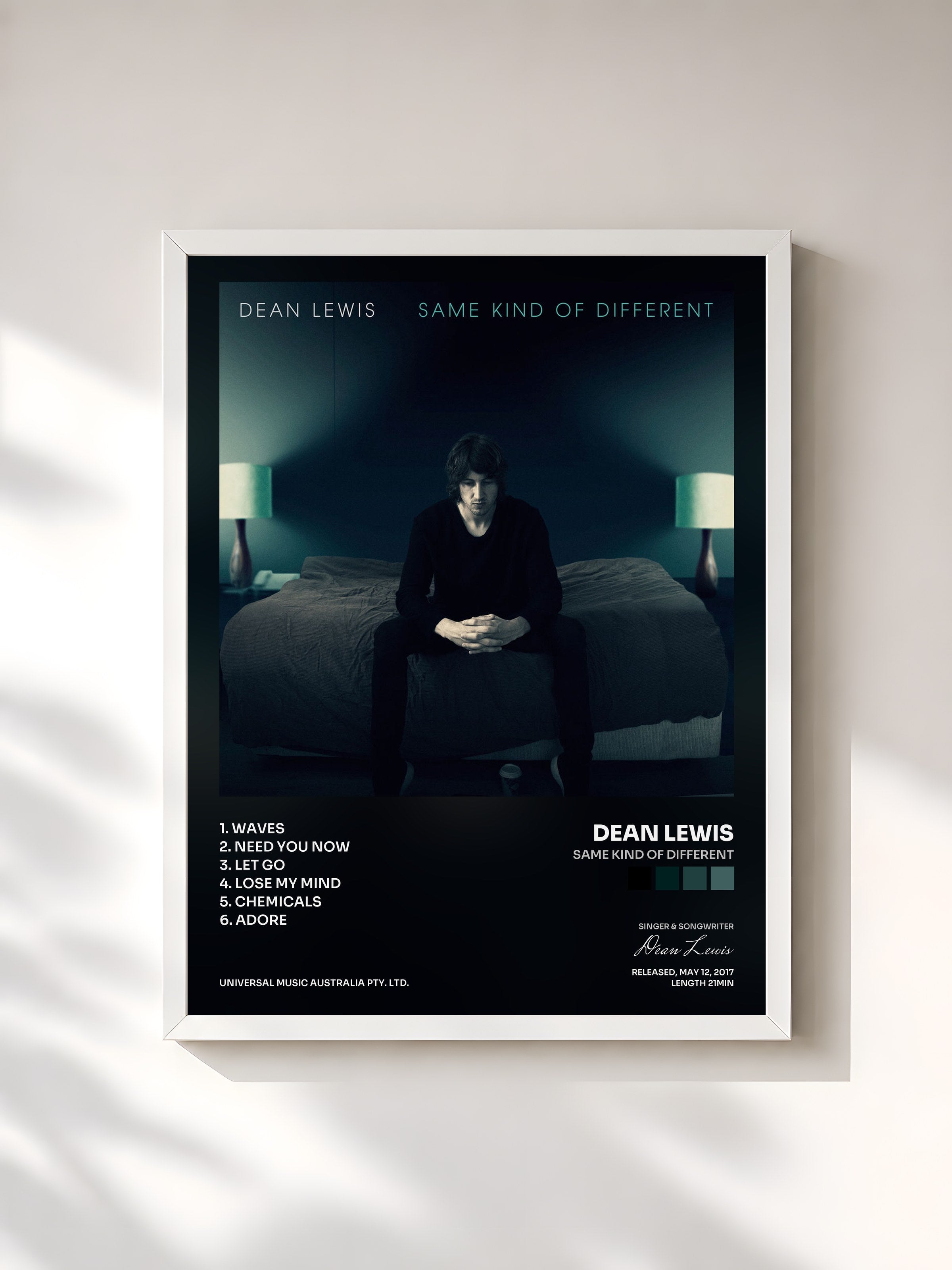 #blanc Tableau de l'album Same Kind Of Different de Dean Lewis, cadre blanc, imprimé et encadré en France