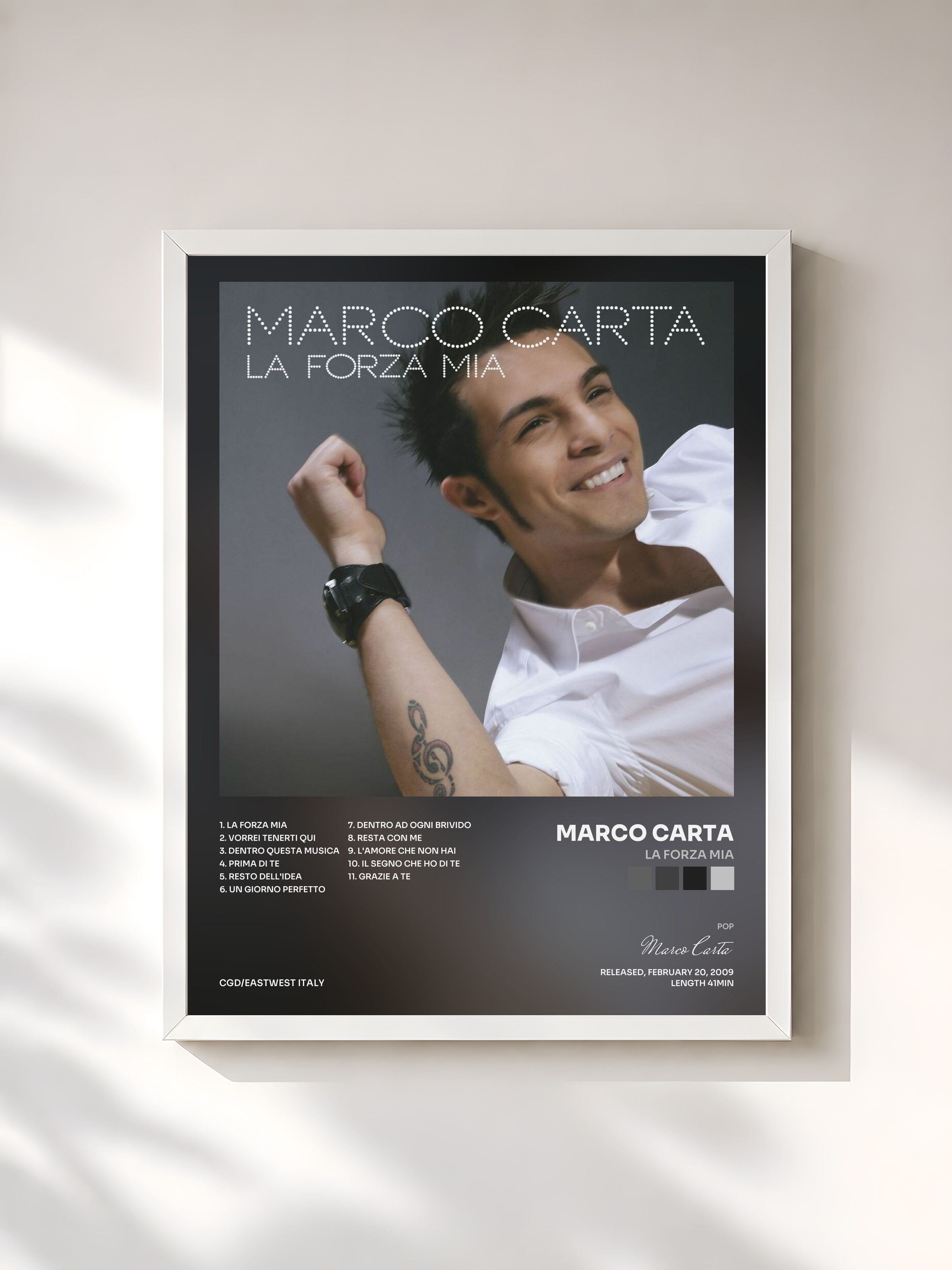 #blanc Tableau de l'album La forza mia de Marco Carta, cadre blanc, imprimé et encadré en France
