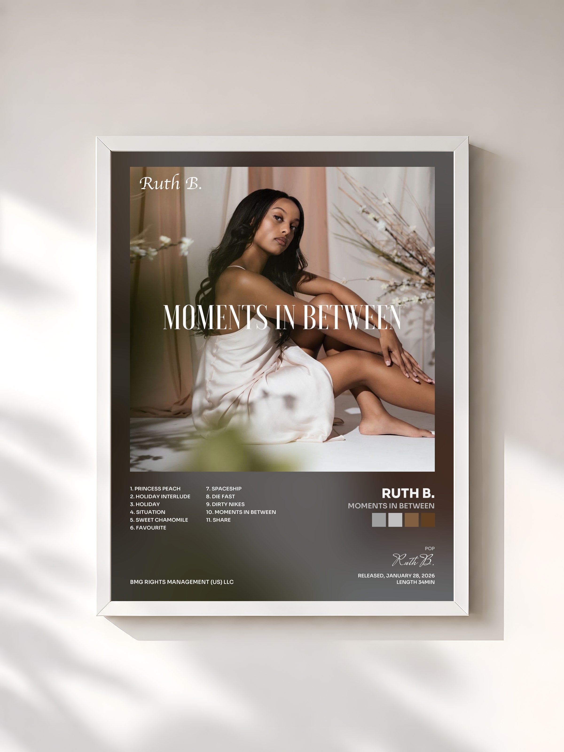 #blanc Tableau de l'album Moments in Between de Ruth B., cadre blanc, imprimé et encadré en France