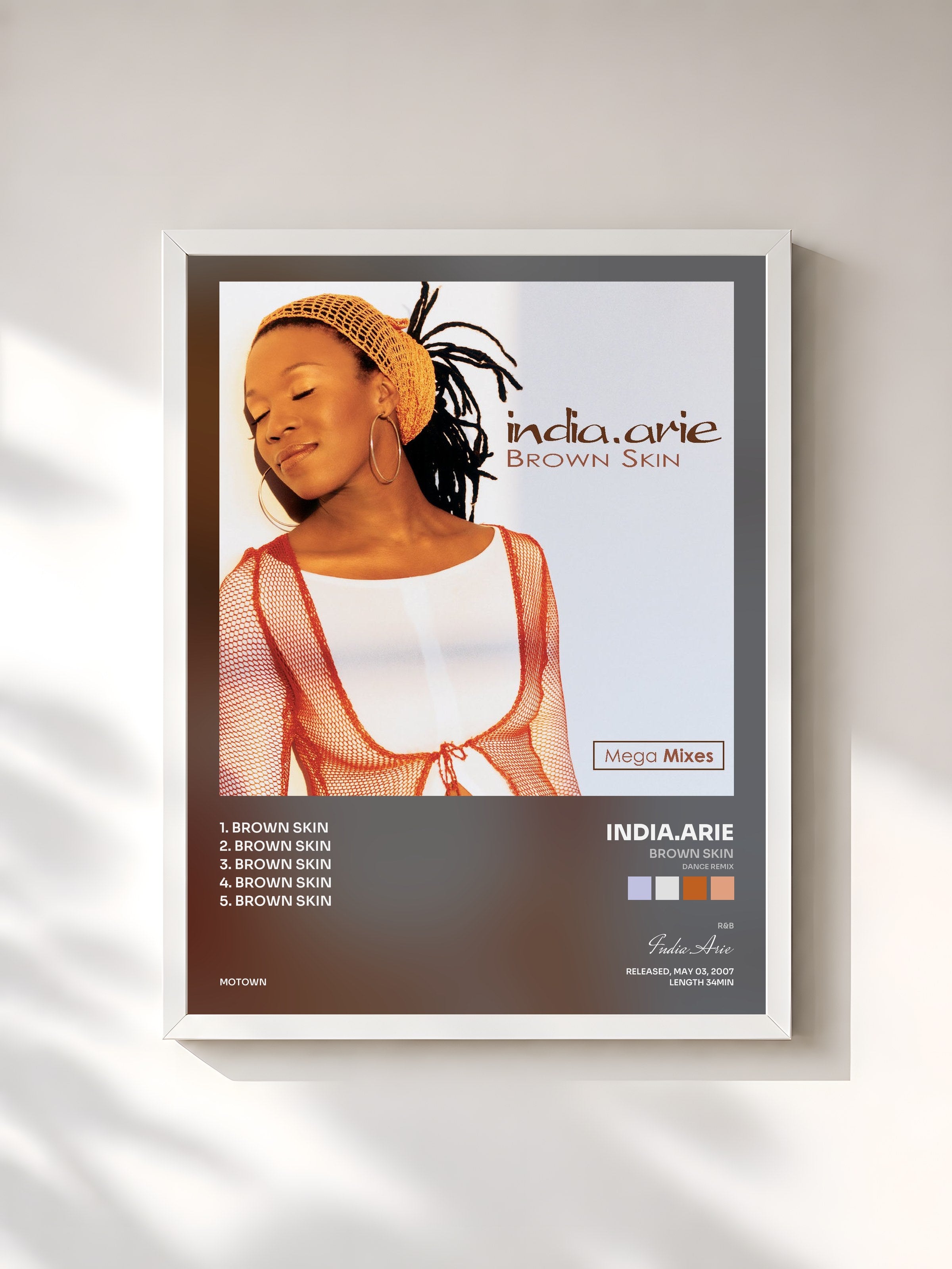 #blanc Tableau de l'album Brown Skin (Dance Remix) de India.Arie, cadre blanc, imprimé et encadré en France