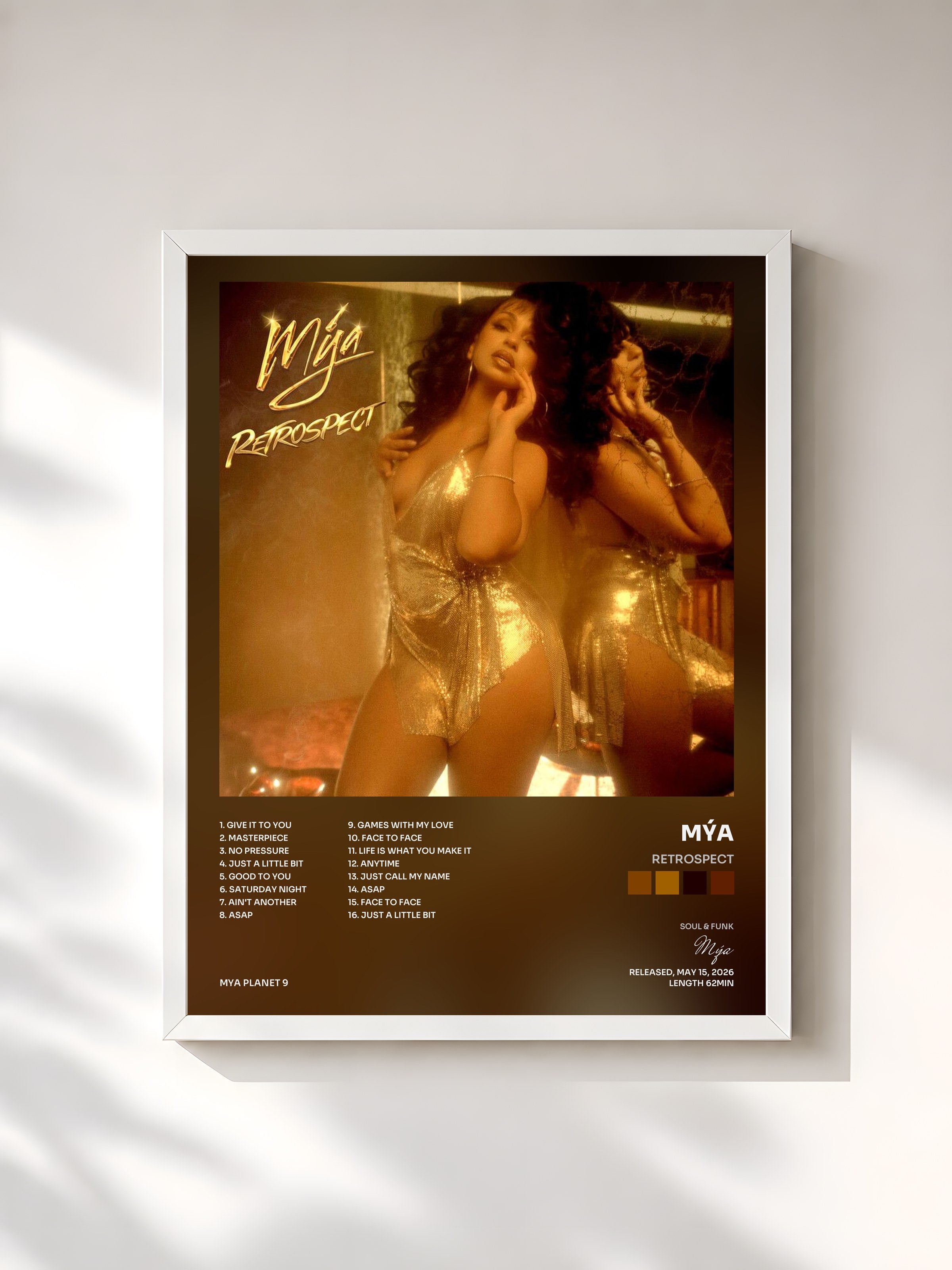 #blanc Tableau de l'album Retrospect de Mýa, cadre blanc, imprimé et encadré en France