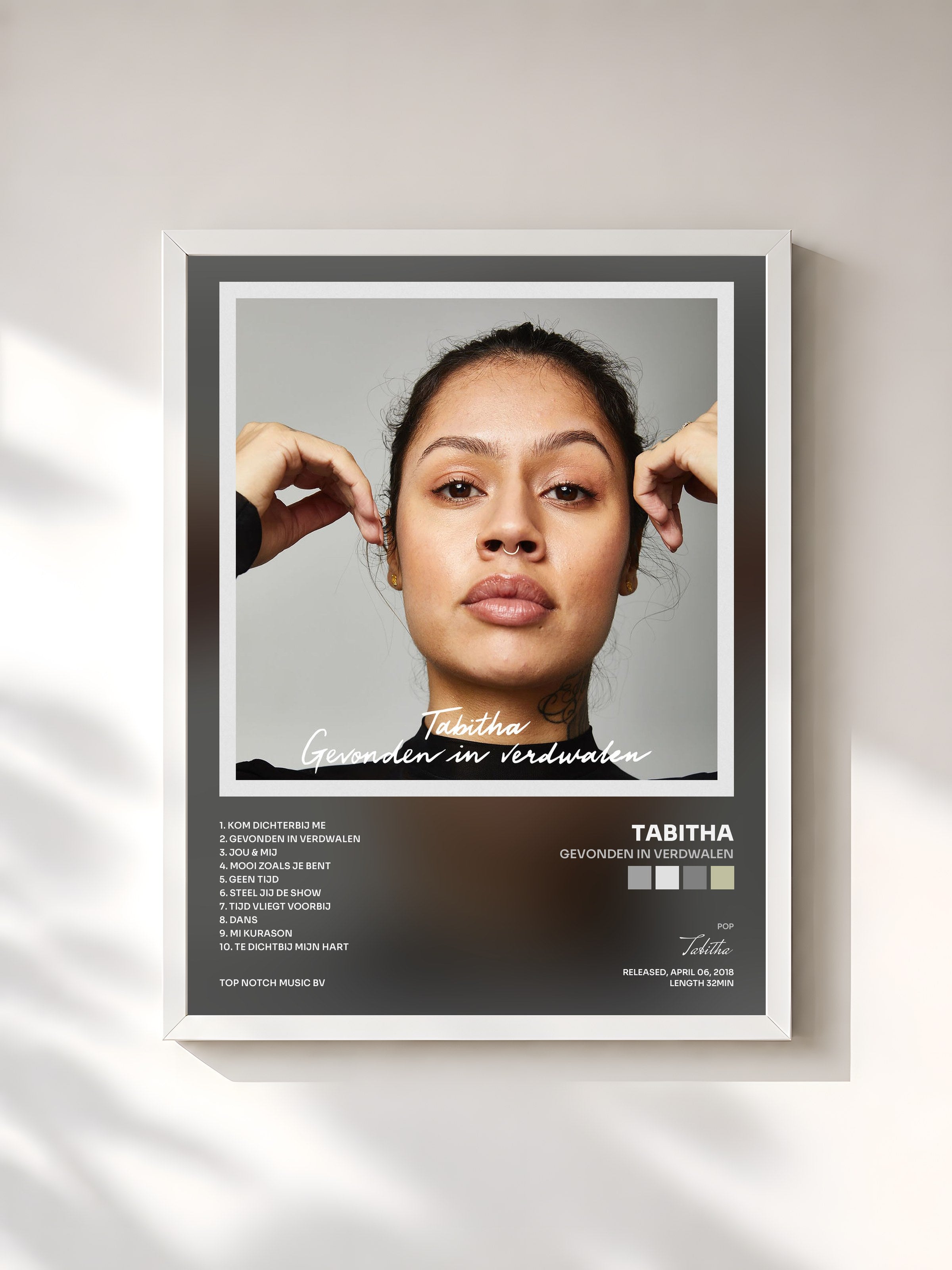 #blanc Tableau de l'album Gevonden In Verdwalen de Tabitha, cadre blanc, imprimé et encadré en France