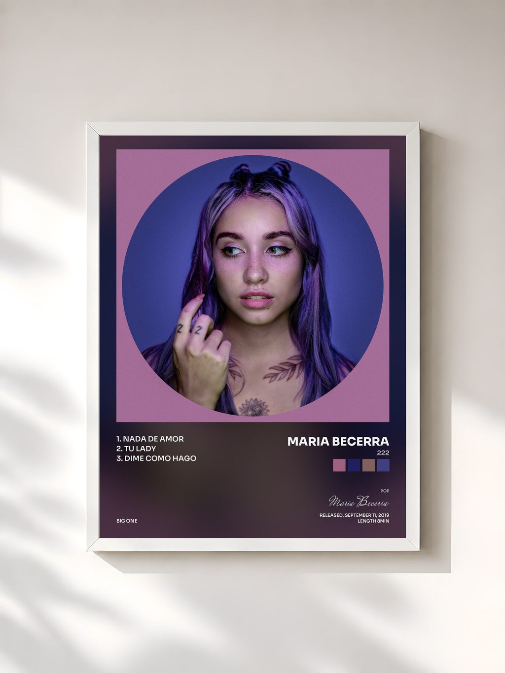 #blanc Tableau de l'album 222 de Maria Becerra, cadre blanc, imprimé et encadré en France