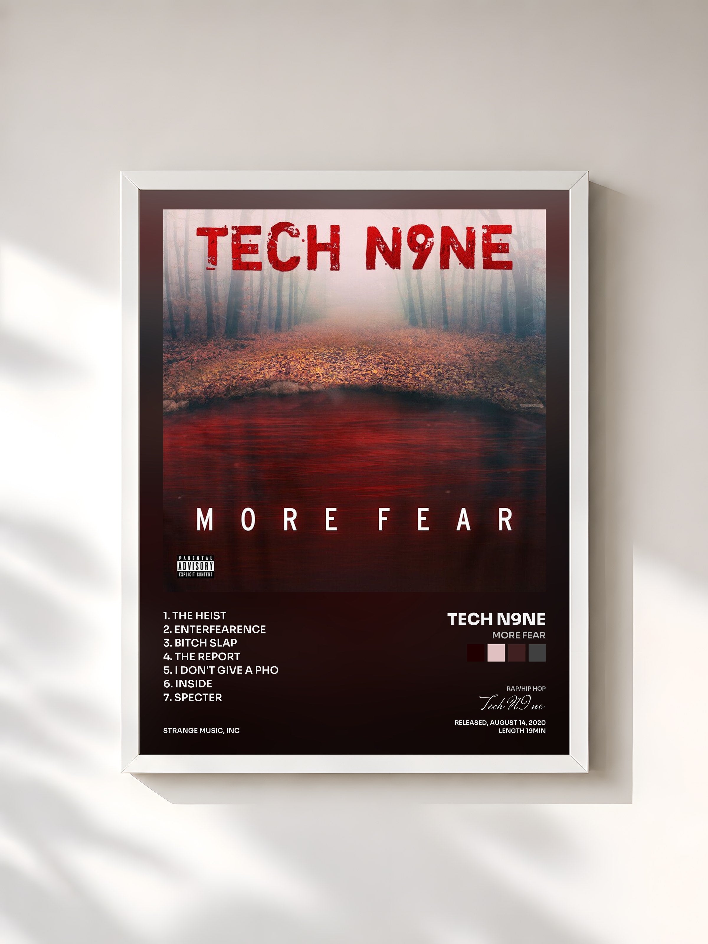 #blanc Tableau de l'album MORE FEAR de Tech N9ne, cadre blanc, imprimé et encadré en France