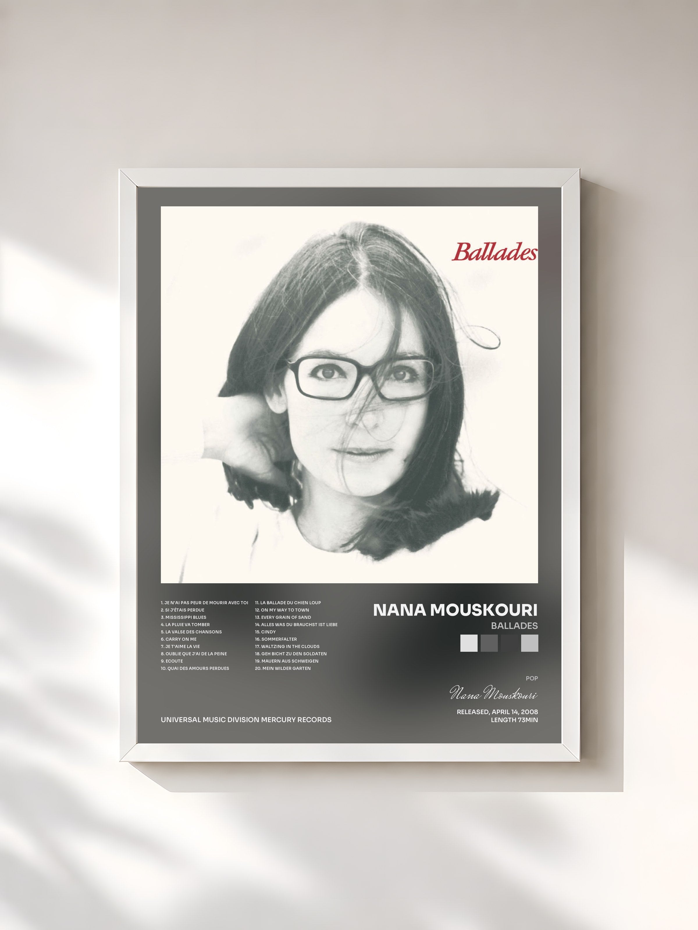 #blanc Tableau de l'album Ballades de Nana Mouskouri, cadre blanc, imprimé et encadré en France