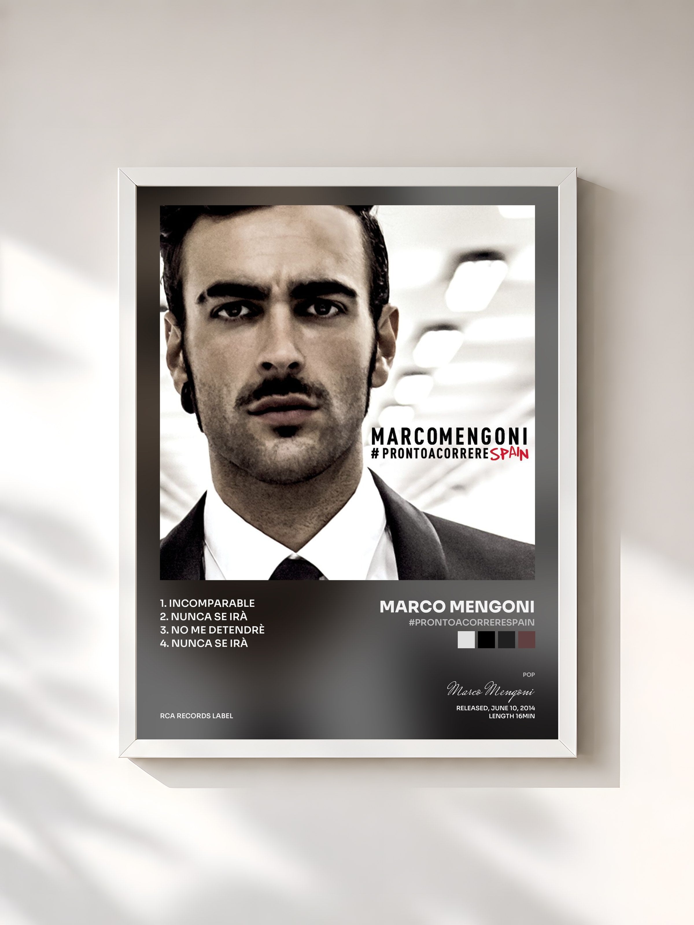 #blanc Tableau de l'album #PRONTOACORRERESPAIN de Marco Mengoni, cadre blanc, imprimé et encadré en France