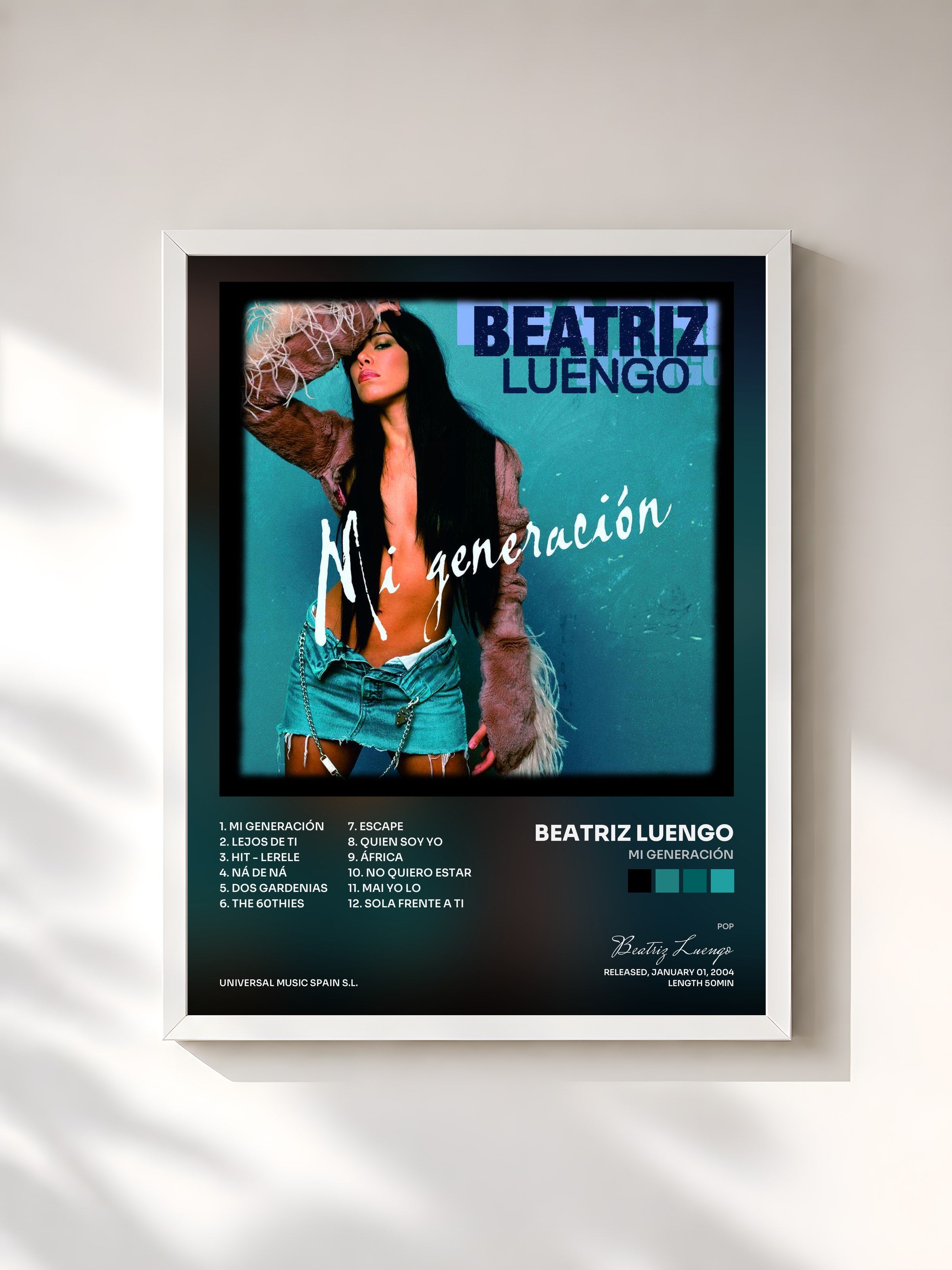 #blanc Tableau de l'album Mi Generación de Beatriz Luengo, cadre blanc, imprimé et encadré en France