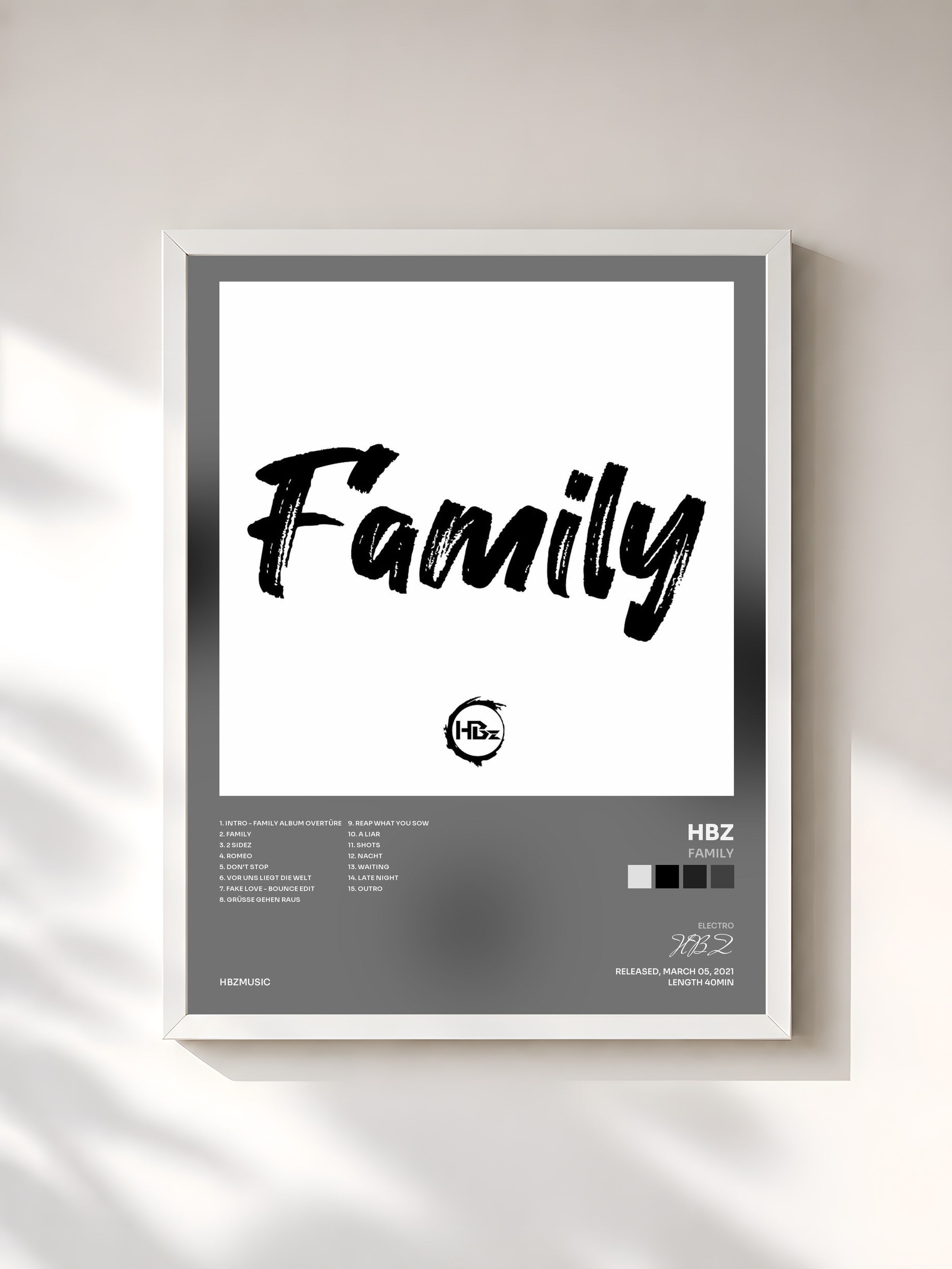 #blanc Tableau de l'album Family de HBZ, cadre blanc, imprimé et encadré en France