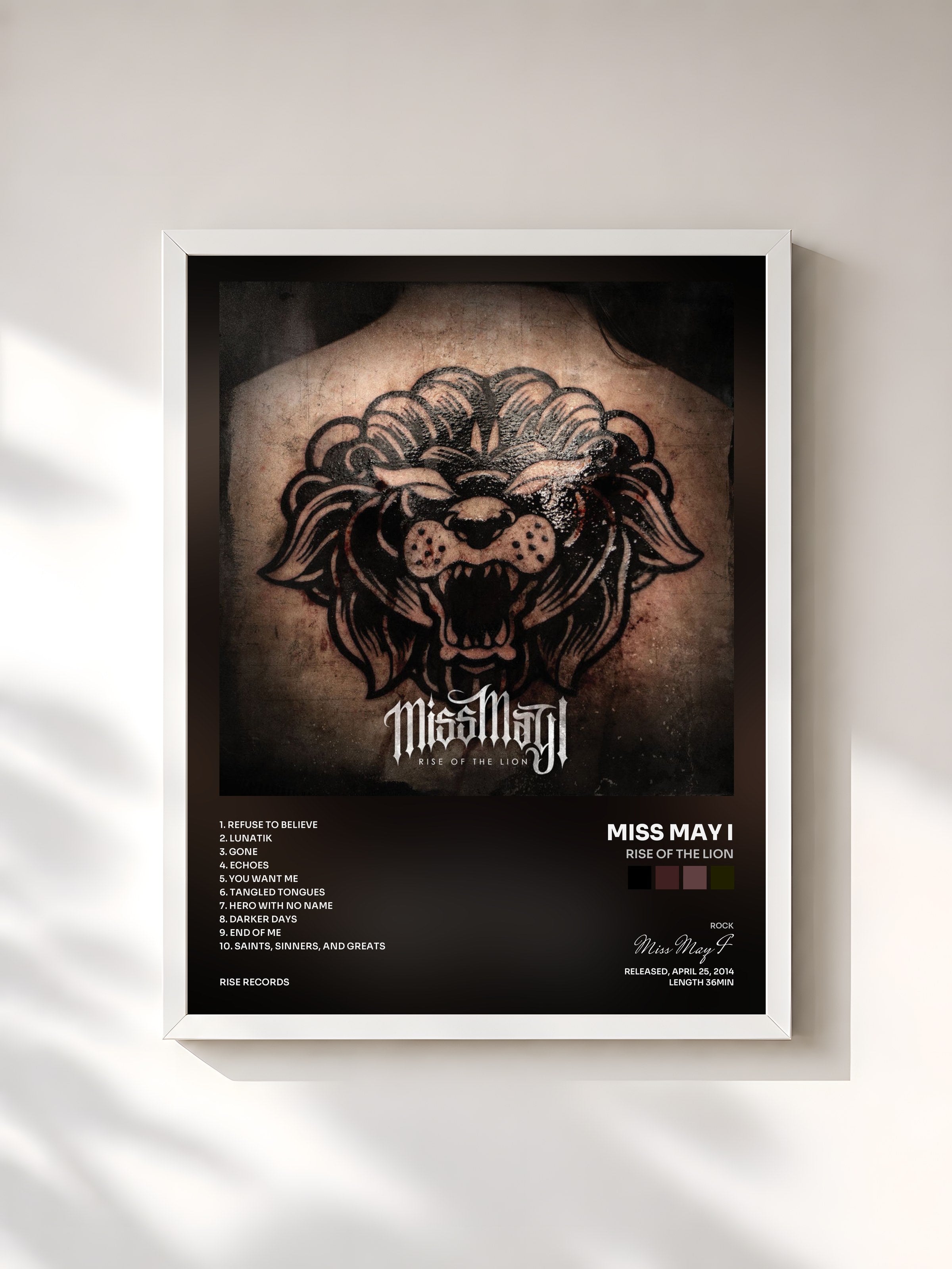 #blanc Tableau de l'album Rise of The Lion de Miss May I, cadre blanc, imprimé et encadré en France
