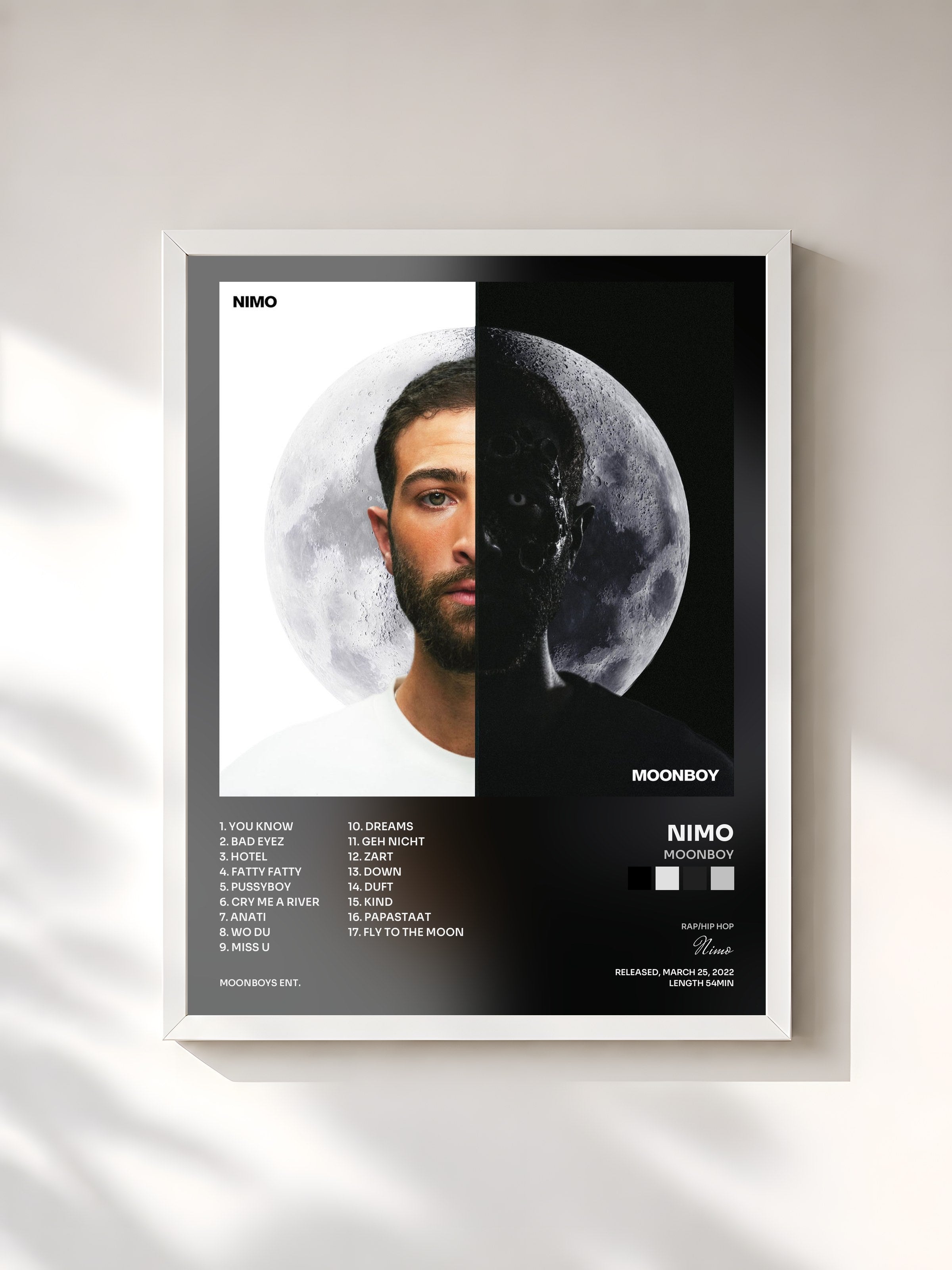 #blanc Tableau de l'album MOONBOY de Nimo, cadre blanc, imprimé et encadré en France