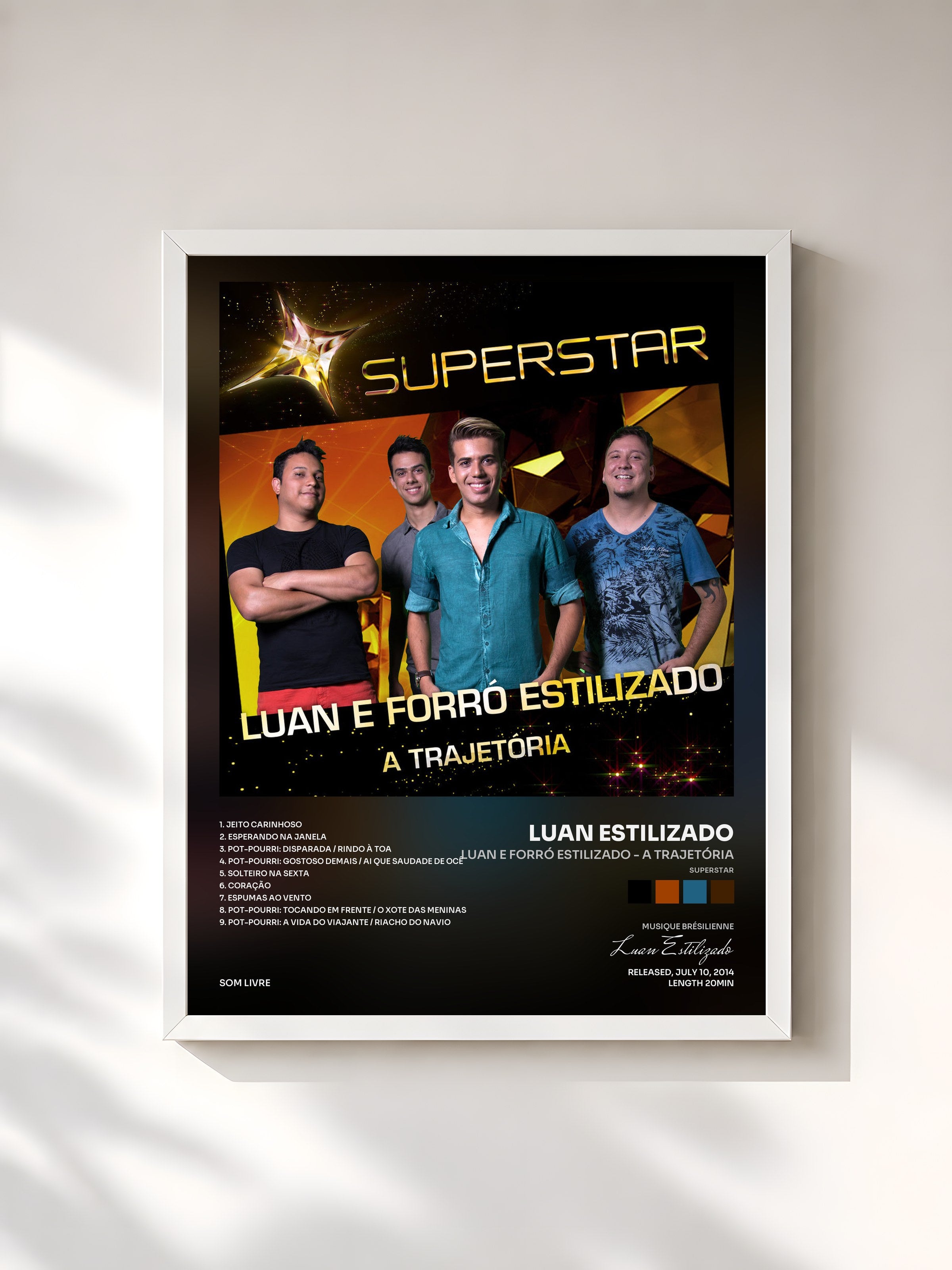 #blanc Tableau de l'album Luan e Forró Estilizado - A Trajetória (Superstar) de Luan Estilizado, cadre blanc, imprimé et encadré en France