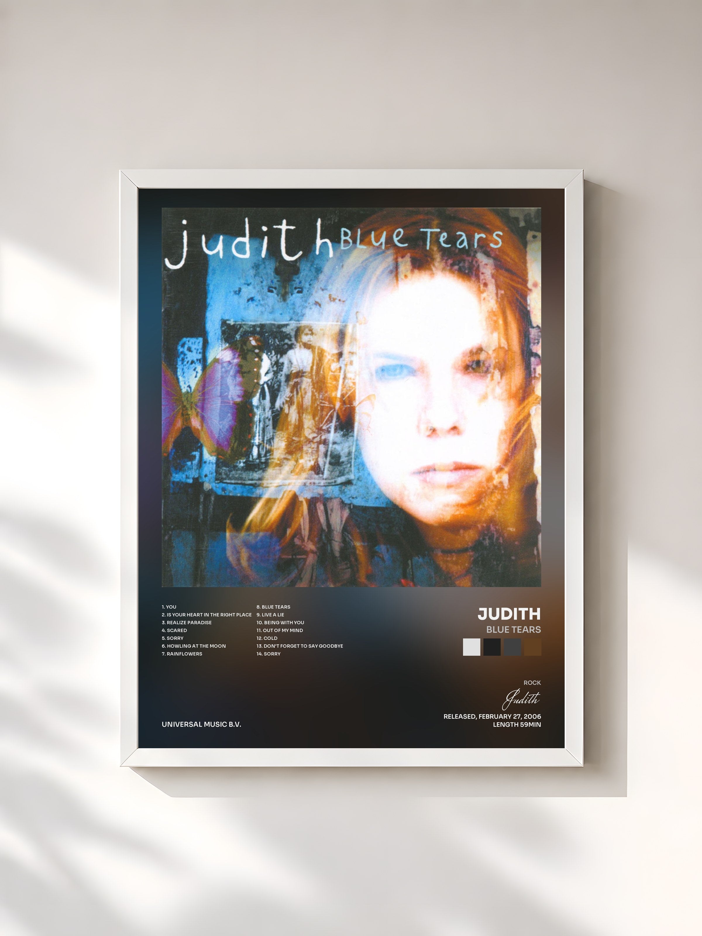 #blanc Tableau de l'album Blue Tears de Judith, cadre blanc, imprimé et encadré en France