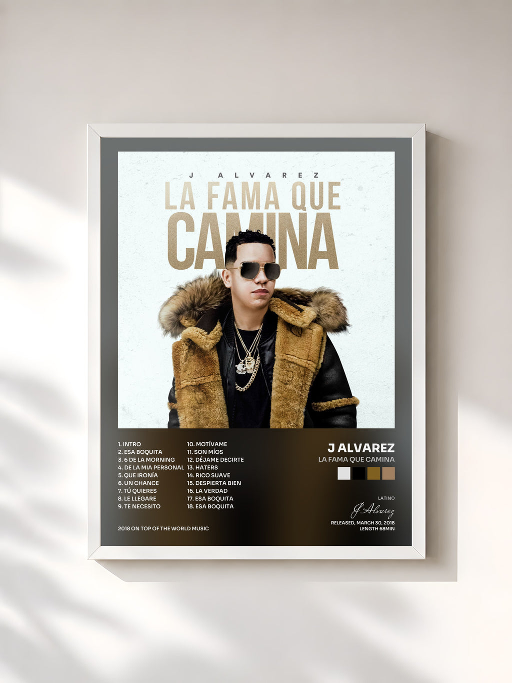 #blanc Tableau de l'album La Fama Que Camina de J Alvarez, cadre blanc, imprimé et encadré en France