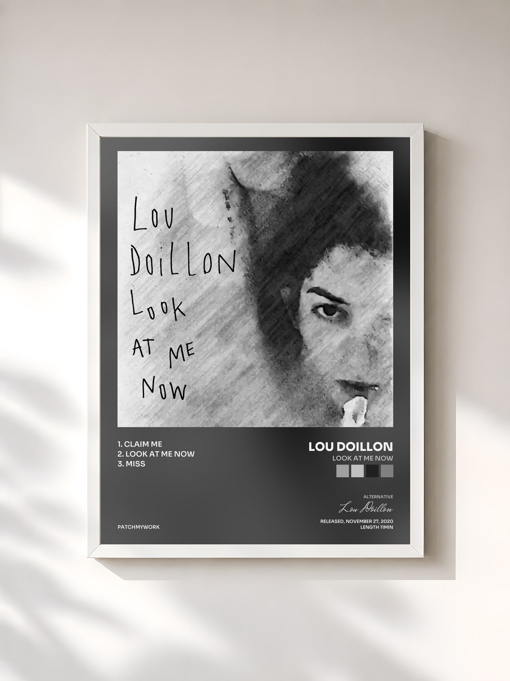 #blanc Tableau de l'album Look at Me Now de Lou Doillon, cadre blanc, imprimé et encadré en France
