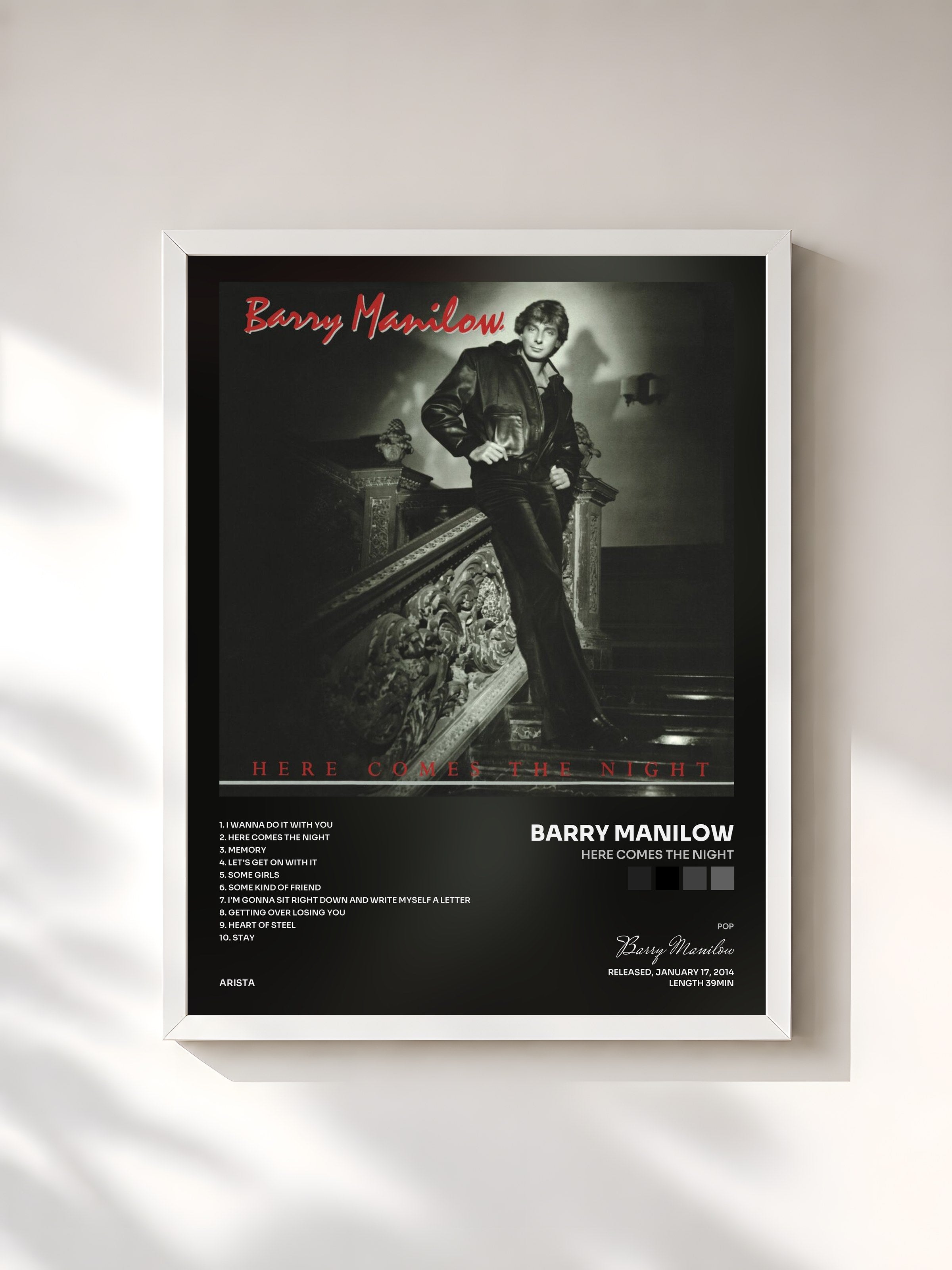 #blanc Tableau de l'album Here Comes the Night de Barry Manilow, cadre blanc, imprimé et encadré en France
