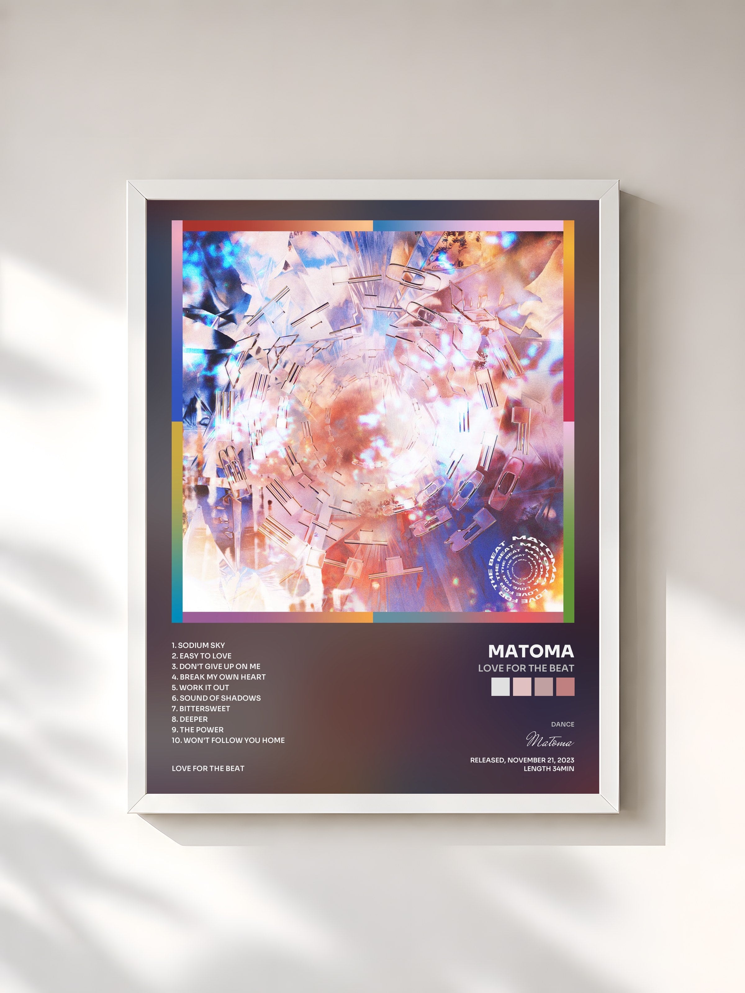 #blanc Tableau de l'album Love For The Beat de Matoma, cadre blanc, imprimé et encadré en France