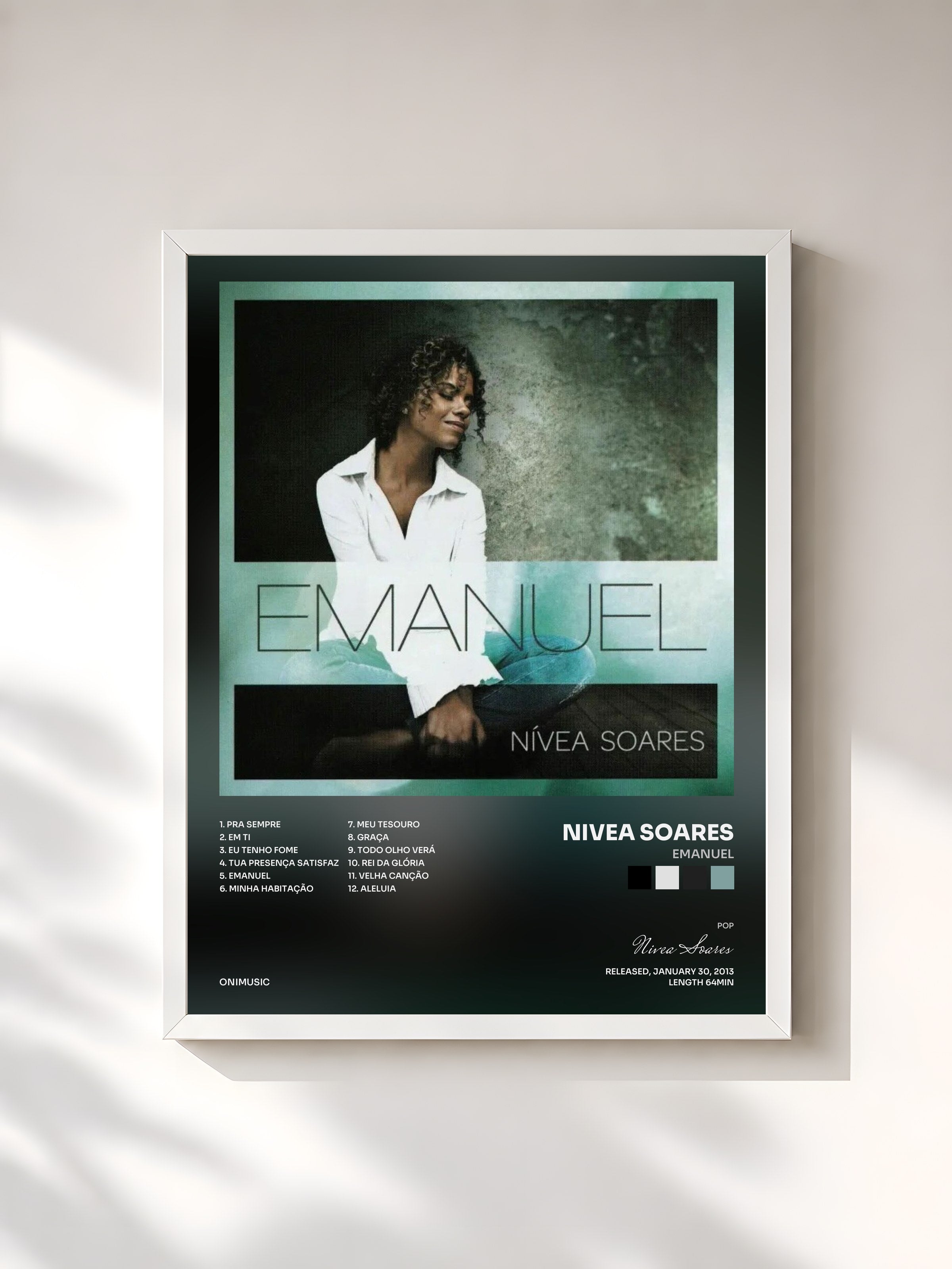 #blanc Tableau de l'album Emanuel de Nivea Soares, cadre blanc, imprimé et encadré en France