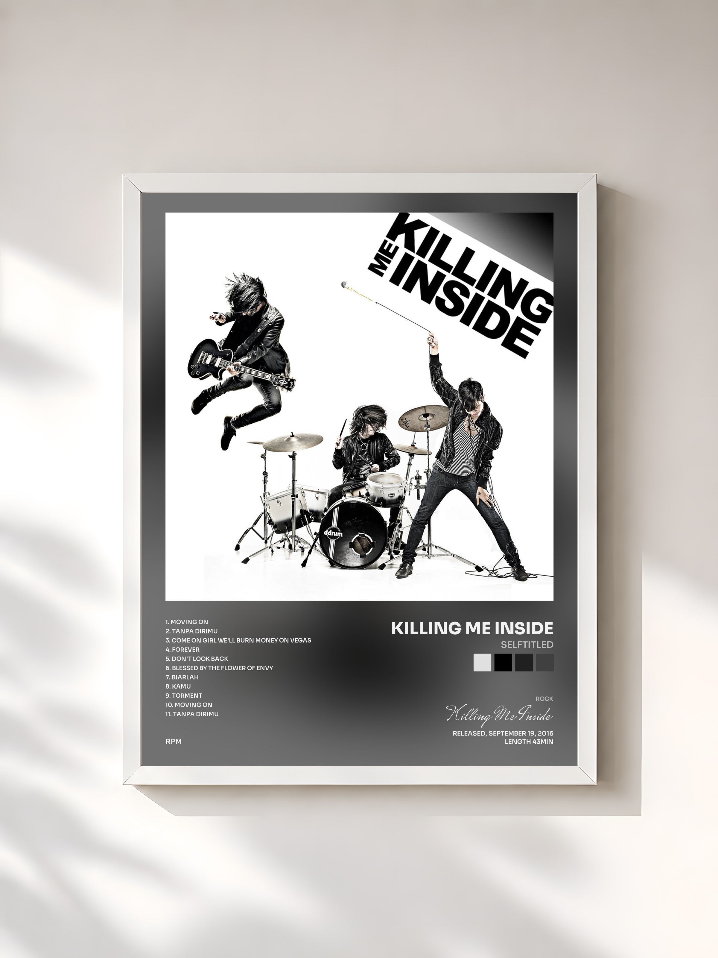 #blanc Tableau de l'album Selftitled de Killing Me Inside, cadre blanc, imprimé et encadré en France
