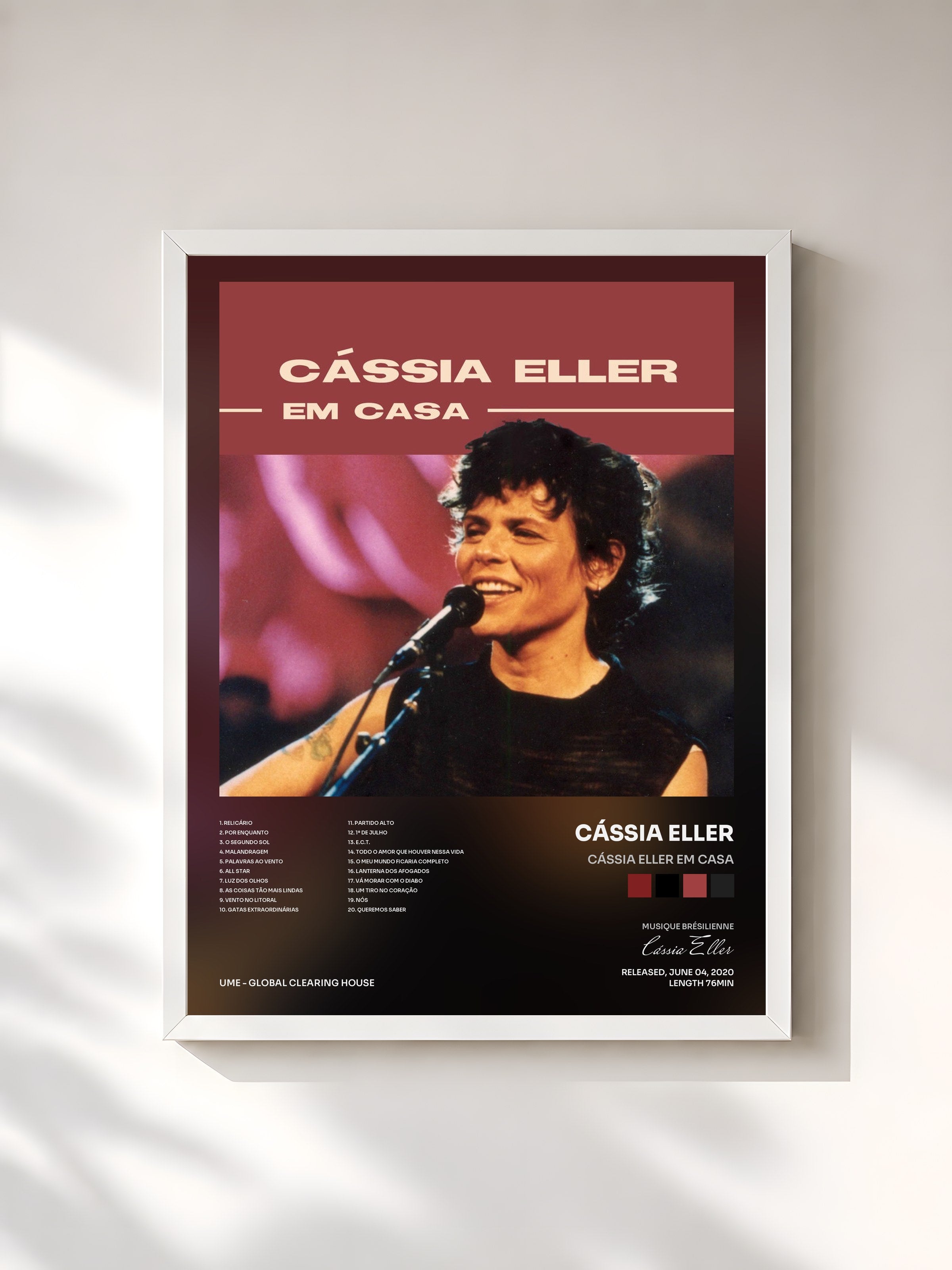 #blanc Tableau de l'album Cássia Eller Em Casa de Cássia Eller, cadre blanc, imprimé et encadré en France