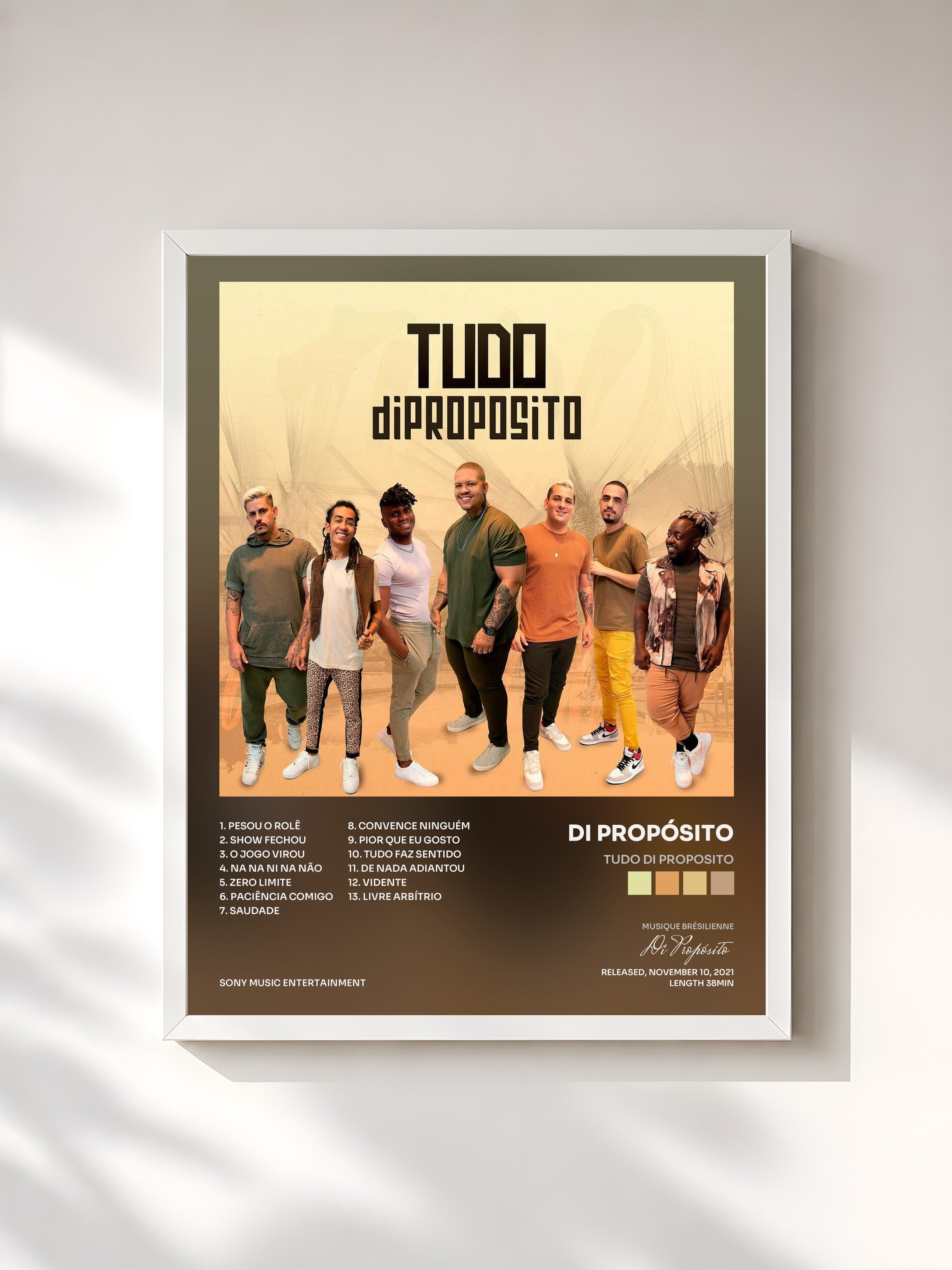 #blanc Tableau de l'album Tudo Di Proposito de Di Propósito, cadre blanc, imprimé et encadré en France