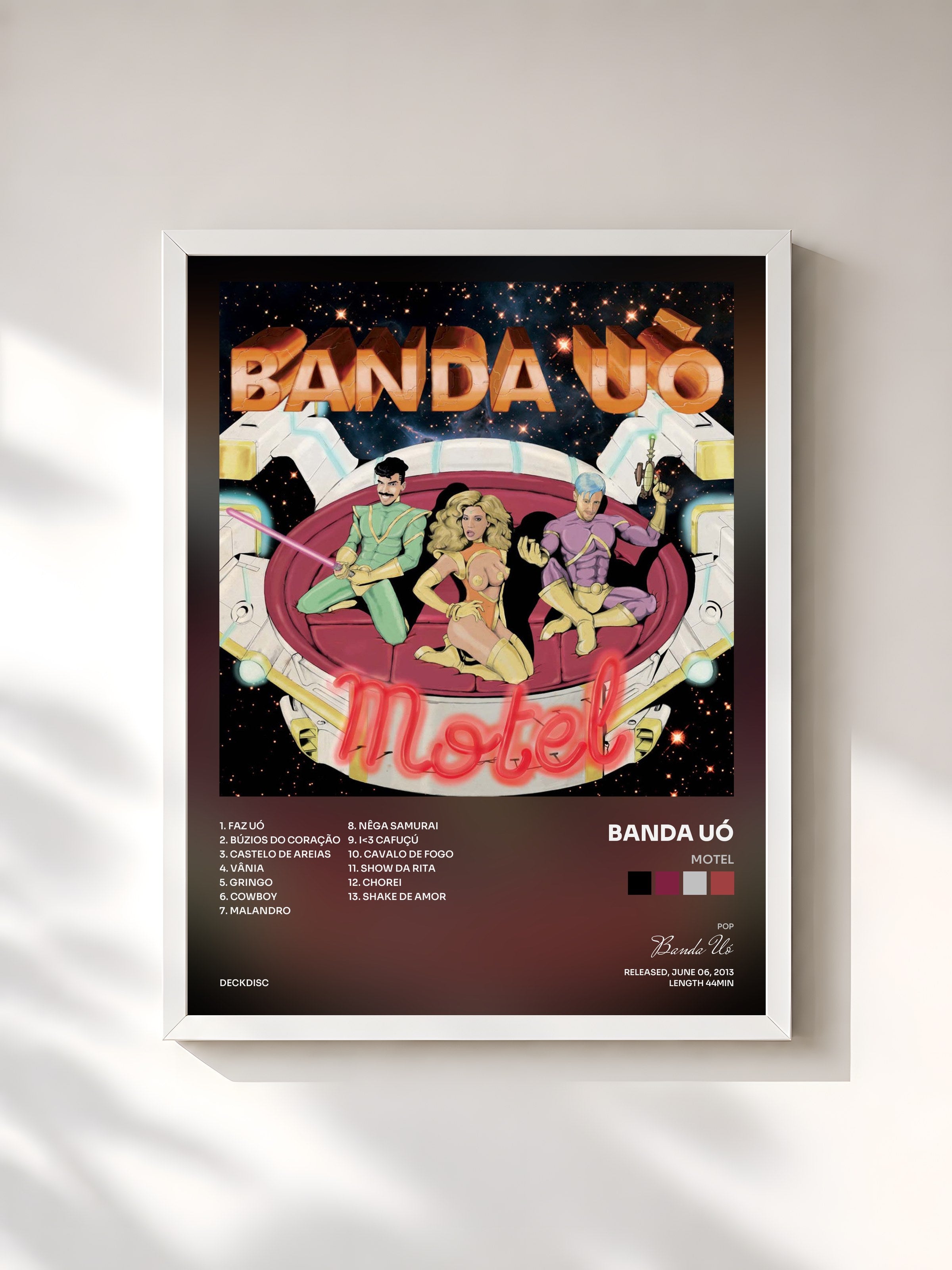 #blanc Tableau de l'album Motel de Banda Uó, cadre blanc, imprimé et encadré en France