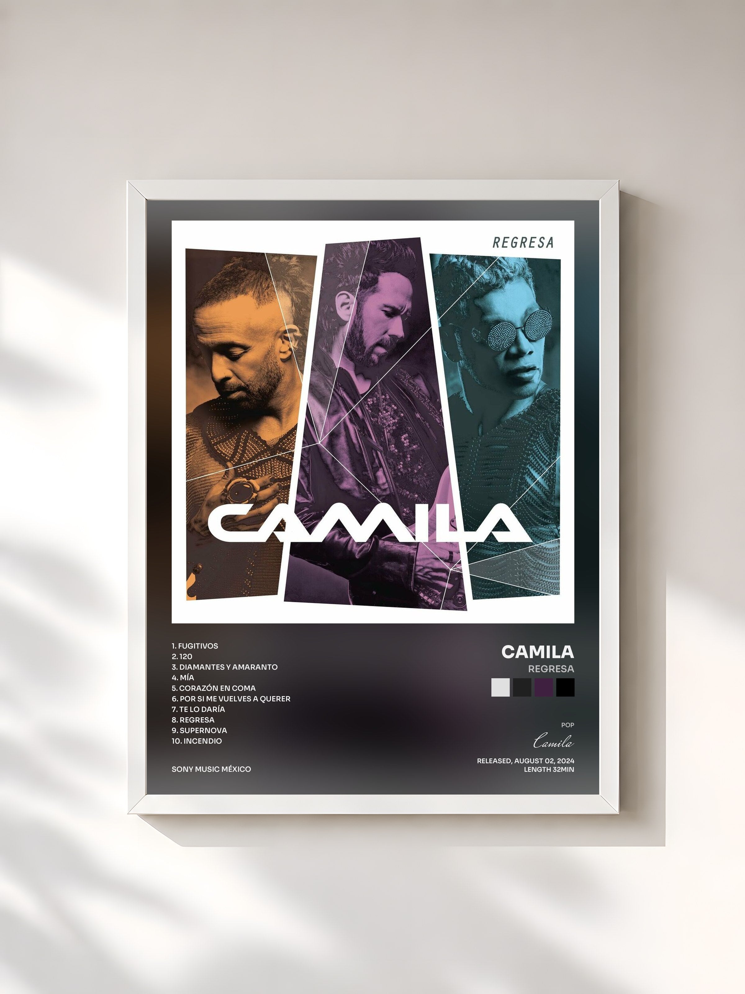 #blanc Tableau de l'album Regresa de Camila, cadre blanc, imprimé et encadré en France