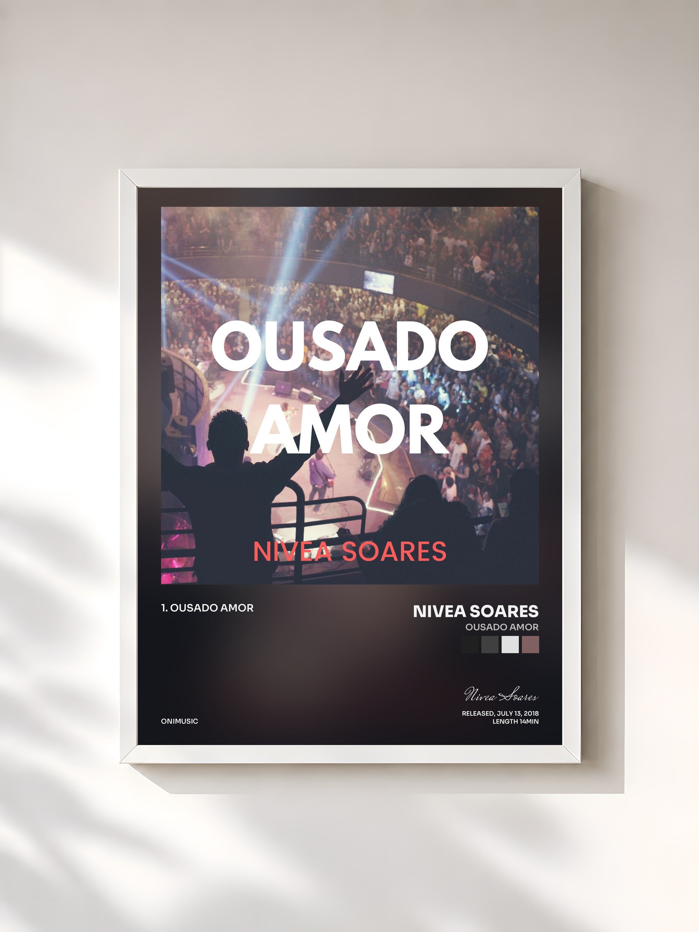#blanc Tableau de l'album Ousado Amor de Nivea Soares, cadre blanc, imprimé et encadré en France