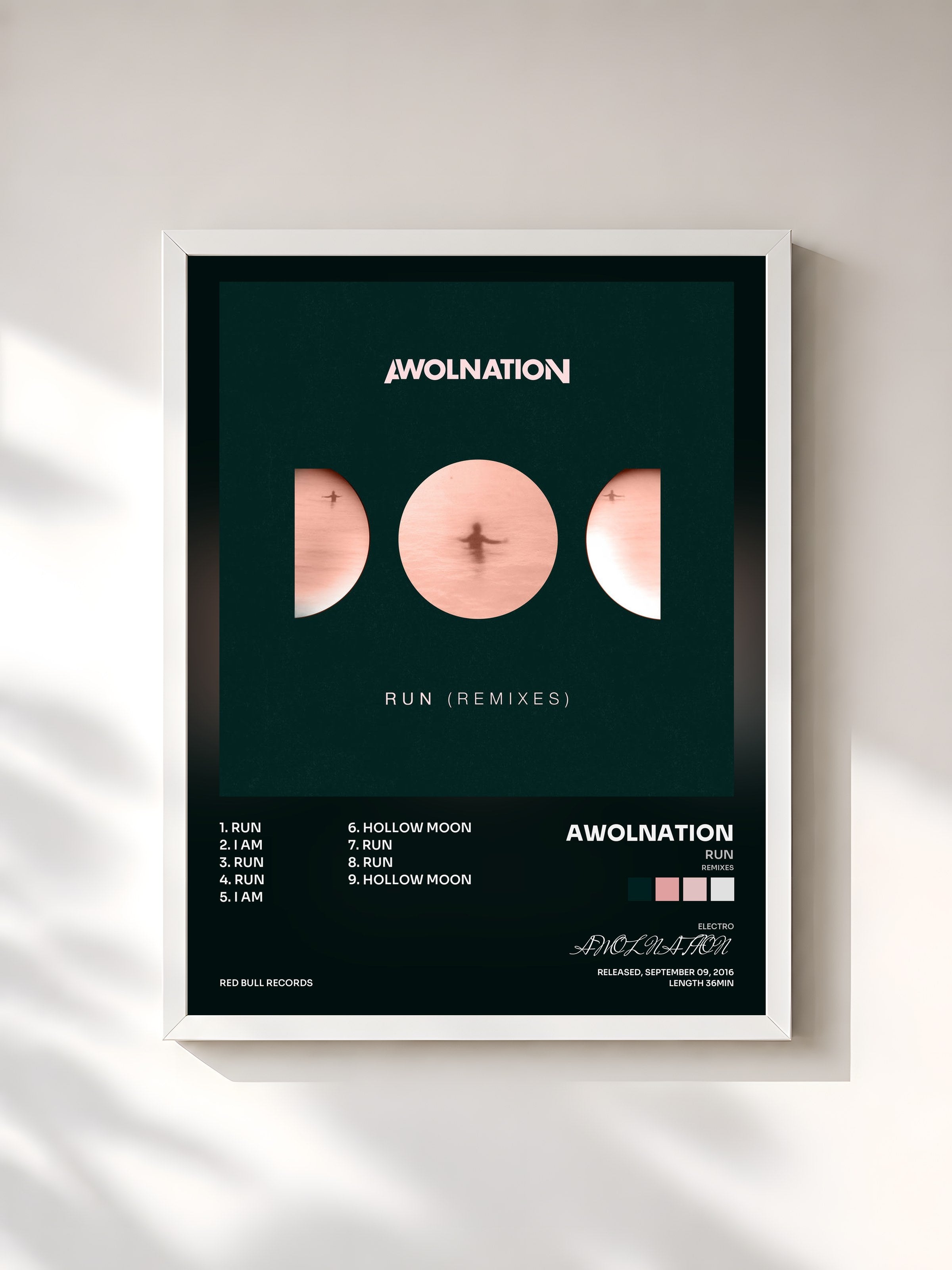 #blanc Tableau de l'album Run (Remixes) de AWOLNATION, cadre blanc, imprimé et encadré en France