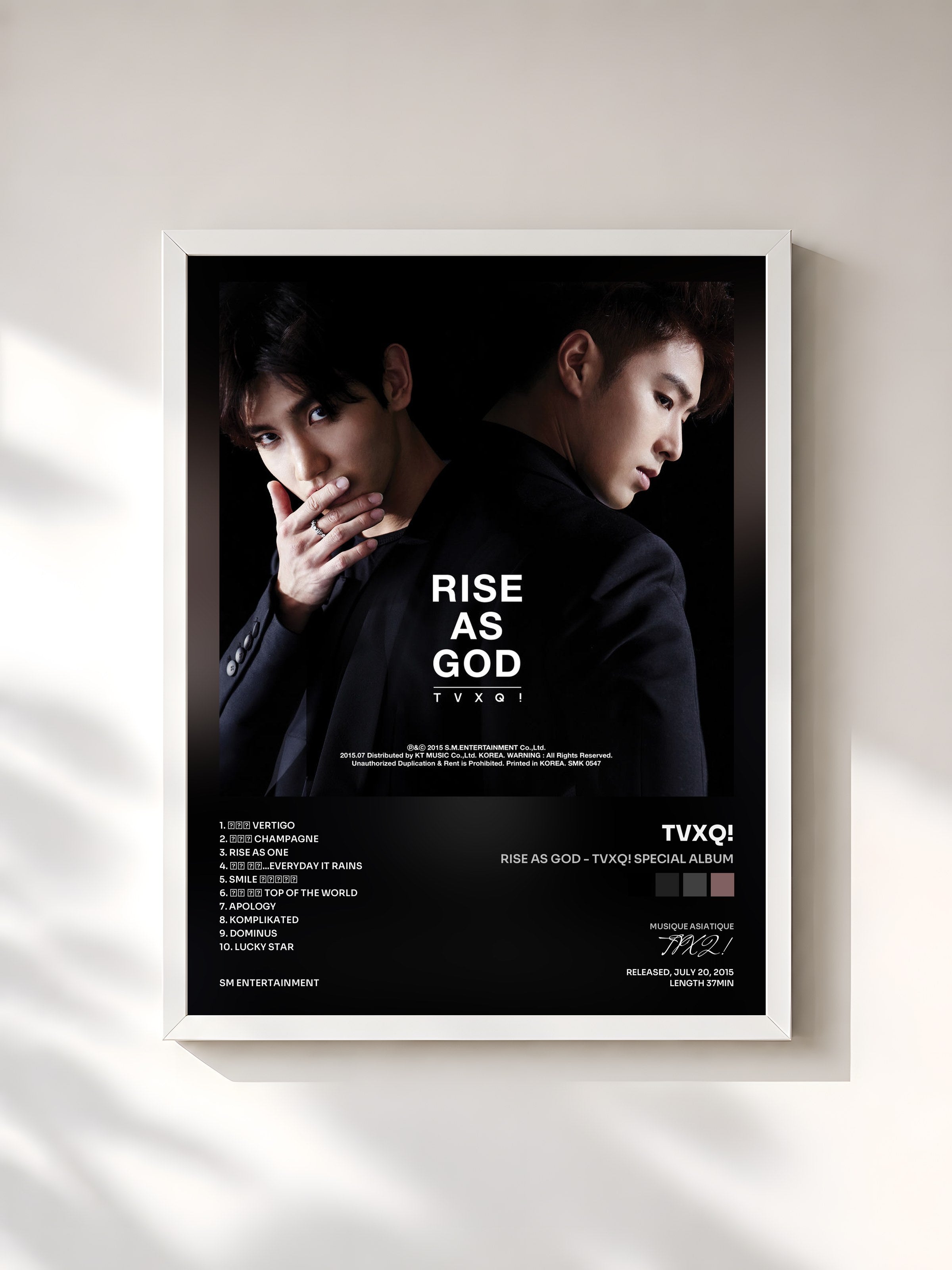 #blanc Tableau de l'album Rise As God - TVXQ! Special Album de TVXQ!, cadre blanc, imprimé et encadré en France