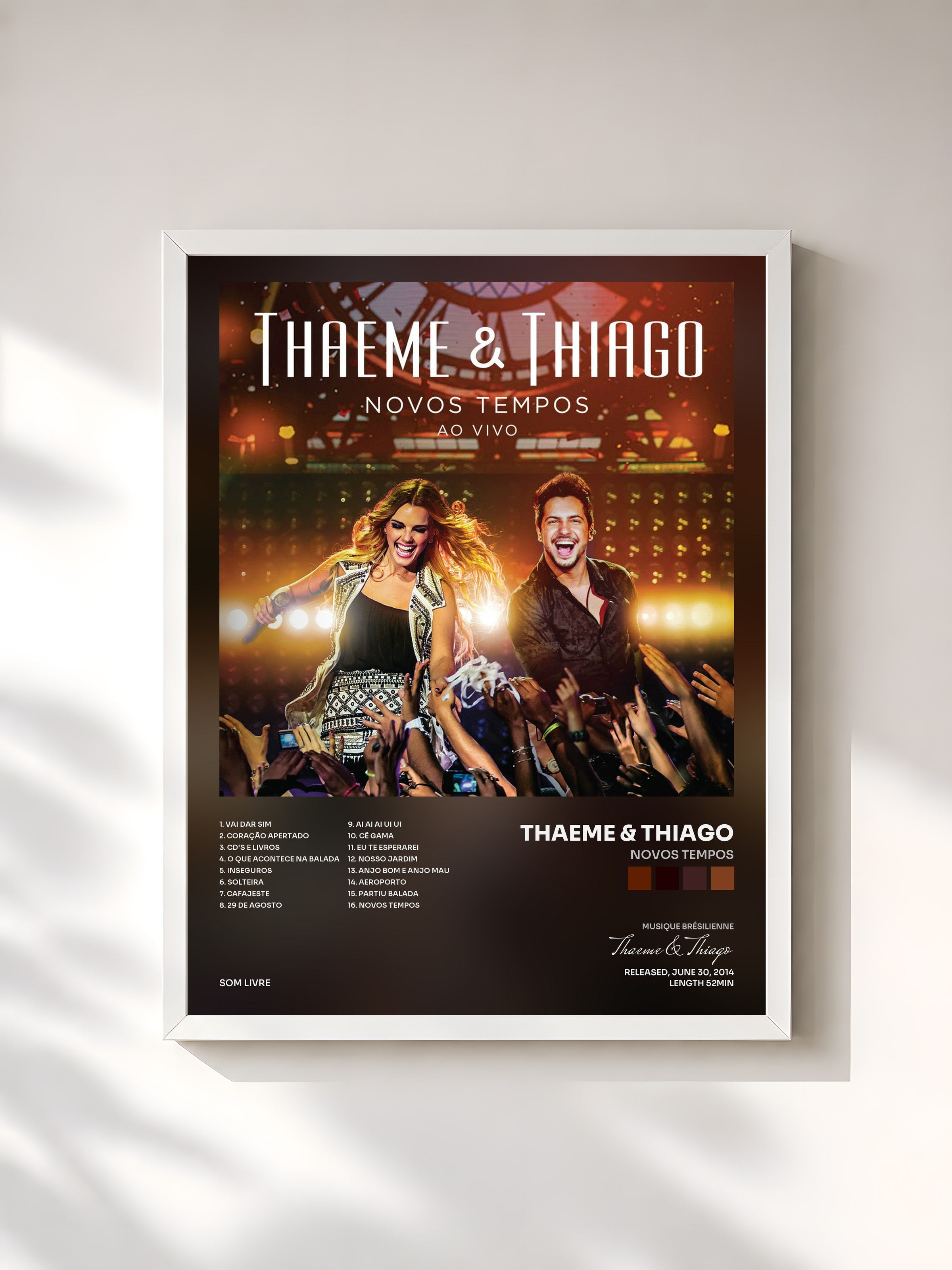 #blanc Tableau de l'album Novos Tempos de Thaeme & Thiago, cadre blanc, imprimé et encadré en France