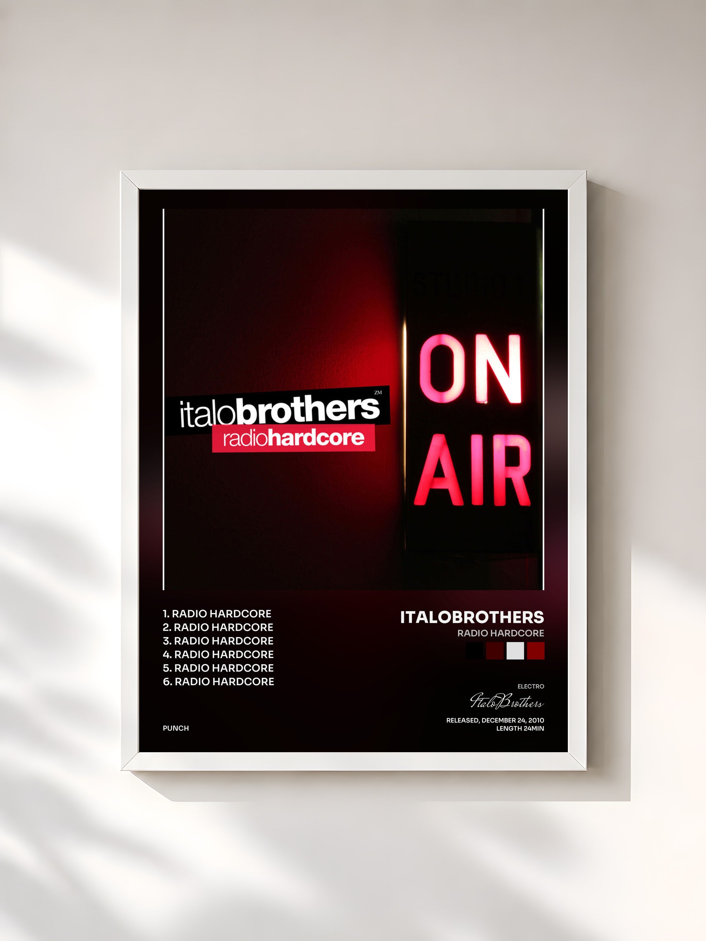 #blanc Tableau de l'album Radio Hardcore de ItaloBrothers, cadre blanc, imprimé et encadré en France