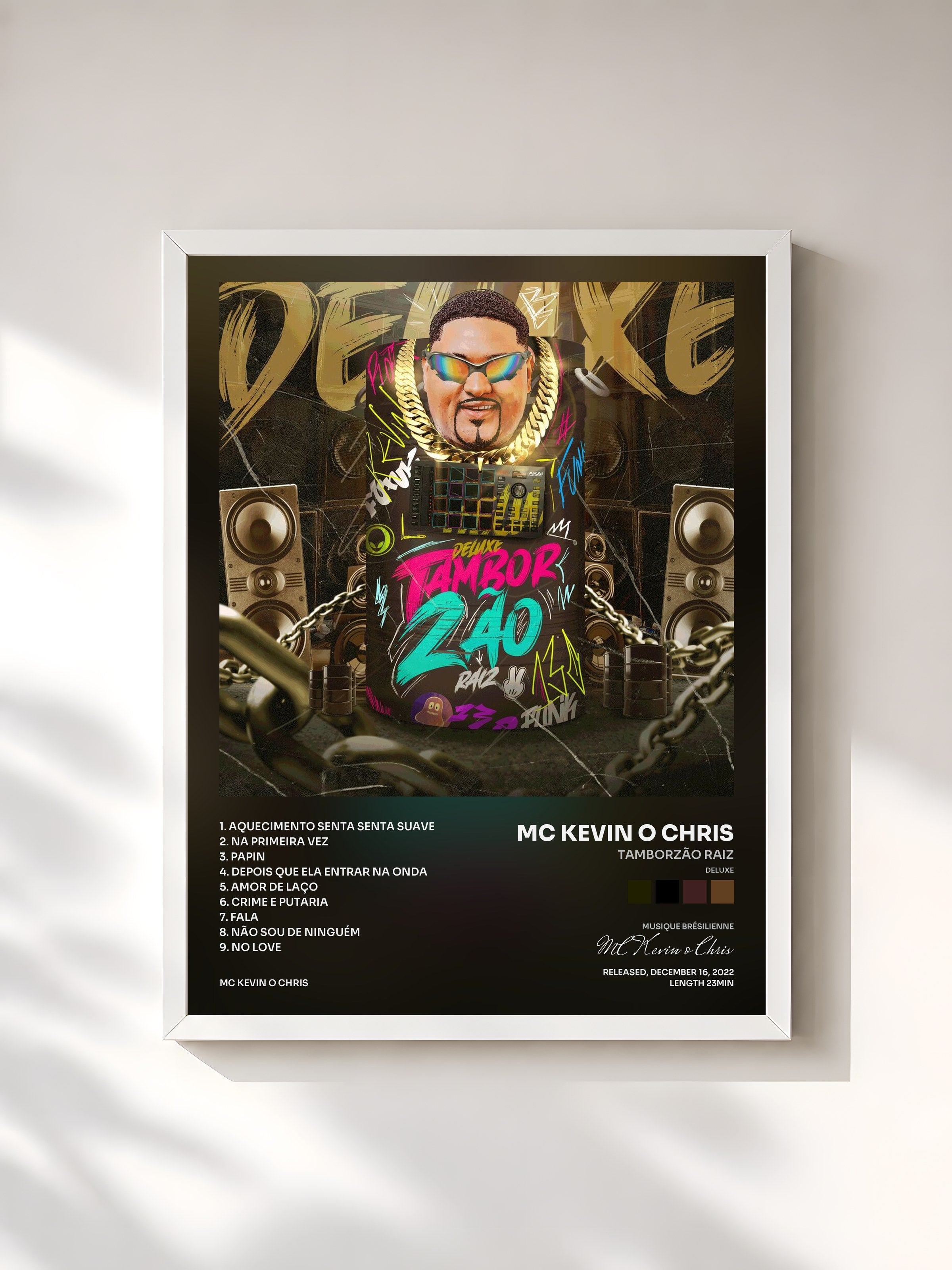 #blanc Tableau de l'album Tamborzão Raiz (Deluxe) de MC Kevin o Chris, cadre blanc, imprimé et encadré en France