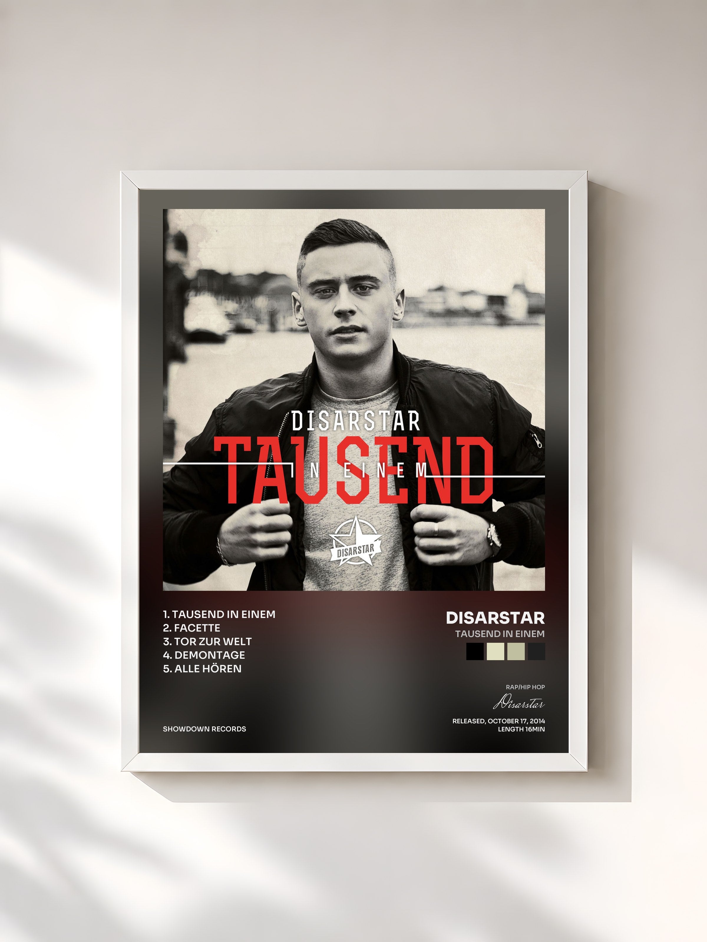 #blanc Tableau de l'album Tausend in Einem de Disarstar, cadre blanc, imprimé et encadré en France