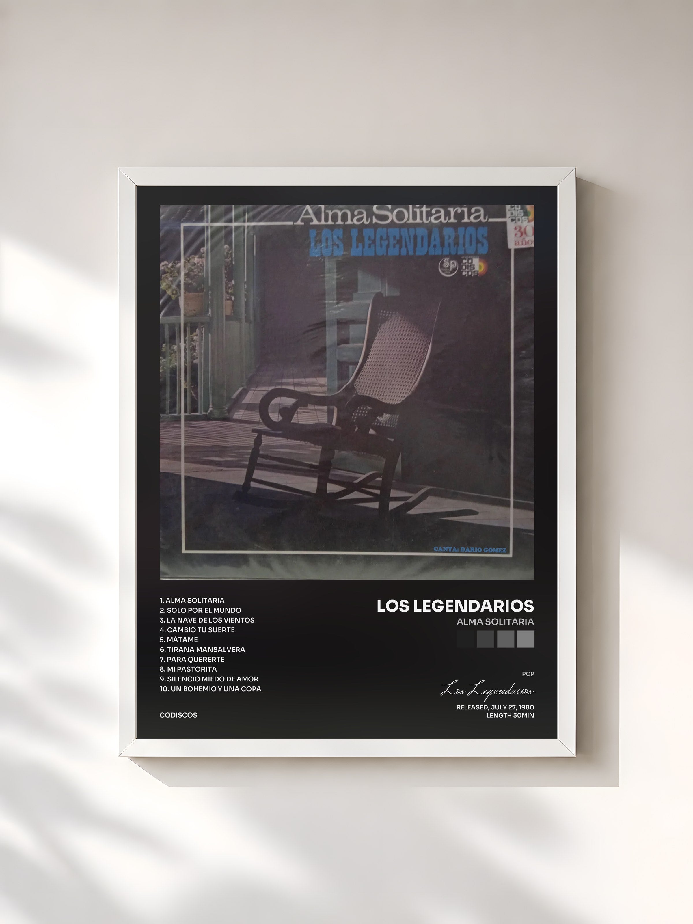 #blanc Tableau de l'album Alma Solitaria de Los Legendarios, cadre blanc, imprimé et encadré en France
