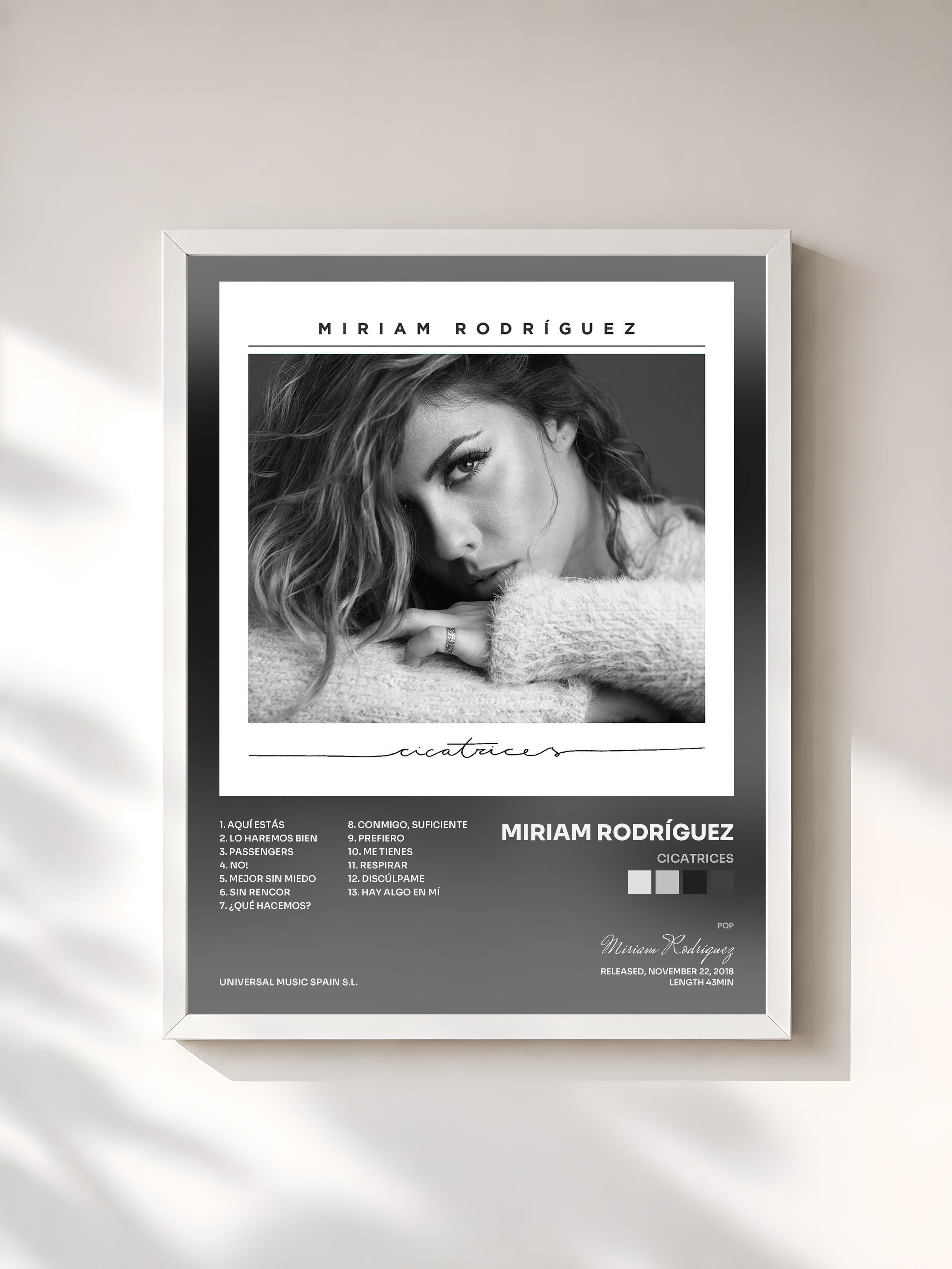 #blanc Tableau de l'album Cicatrices de Miriam Rodríguez, cadre blanc, imprimé et encadré en France