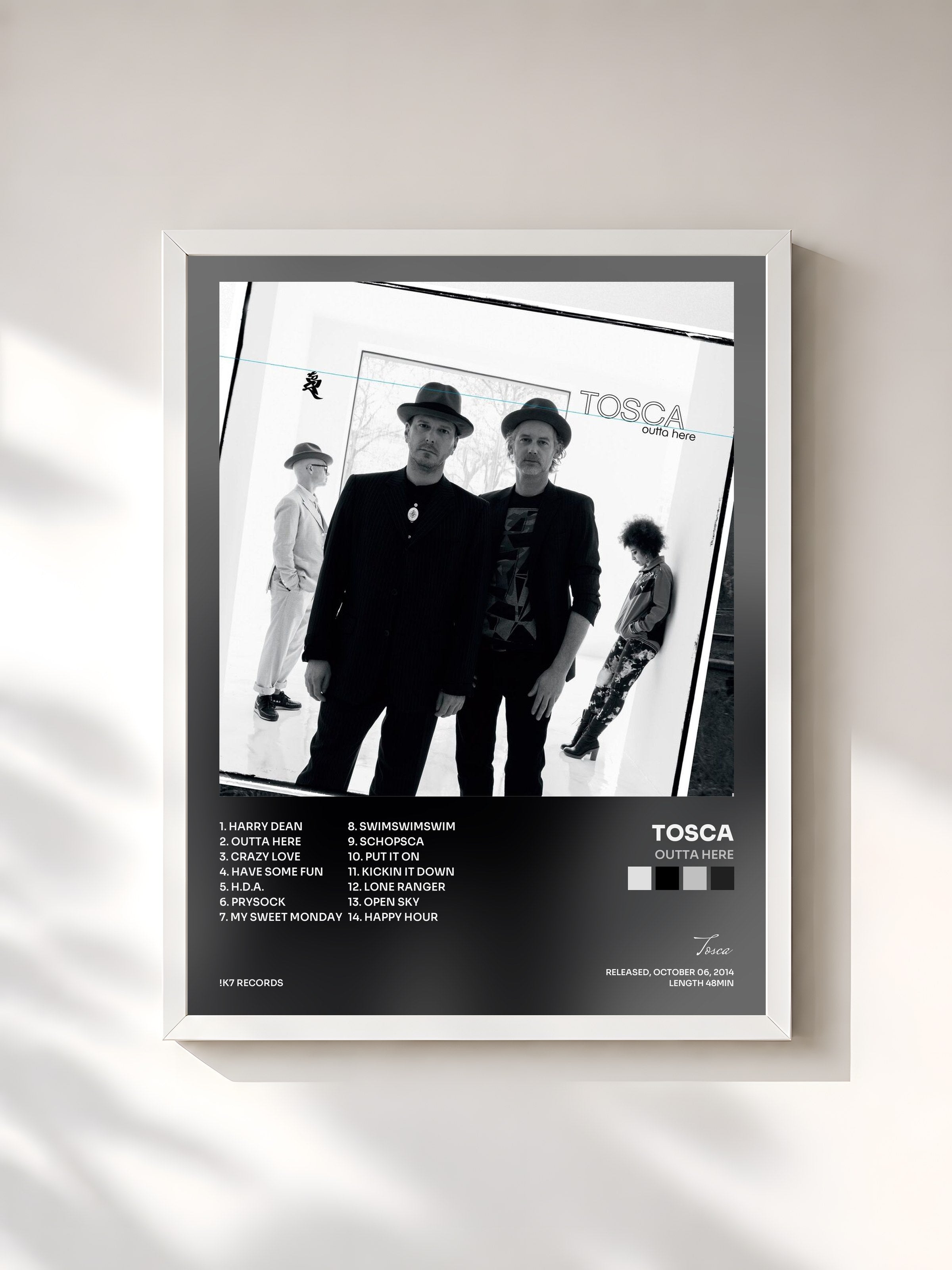 #blanc Tableau de l'album Outta Here de Tosca, cadre blanc, imprimé et encadré en France