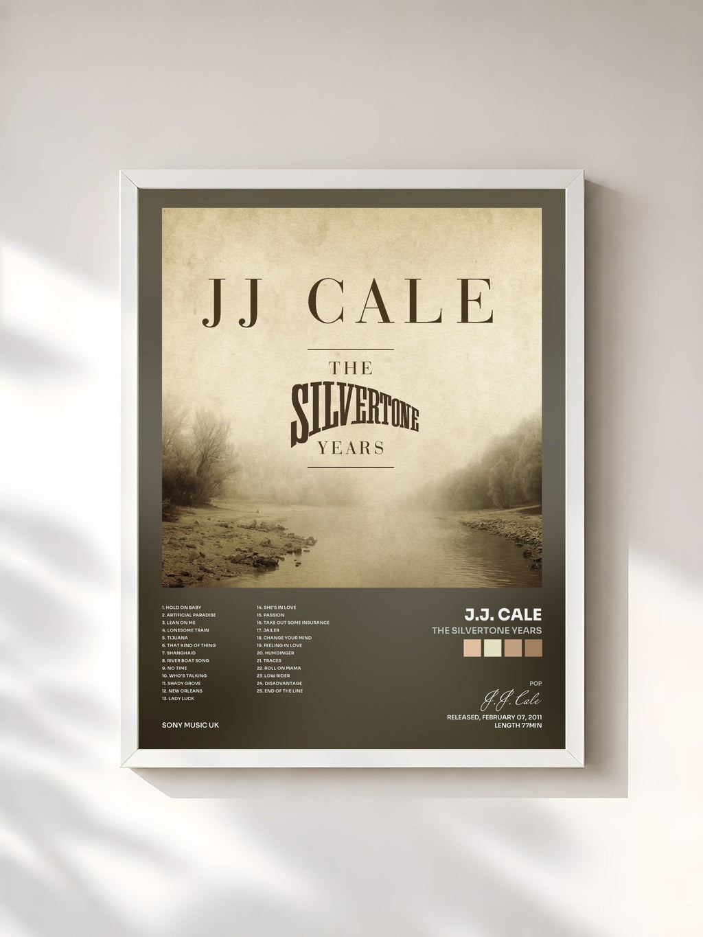 #blanc The Silvertone Years von J.J. Cale als gerahmter Kunstdruck, weißer Rahmen, gedruckt und gerahmt in Frankreich