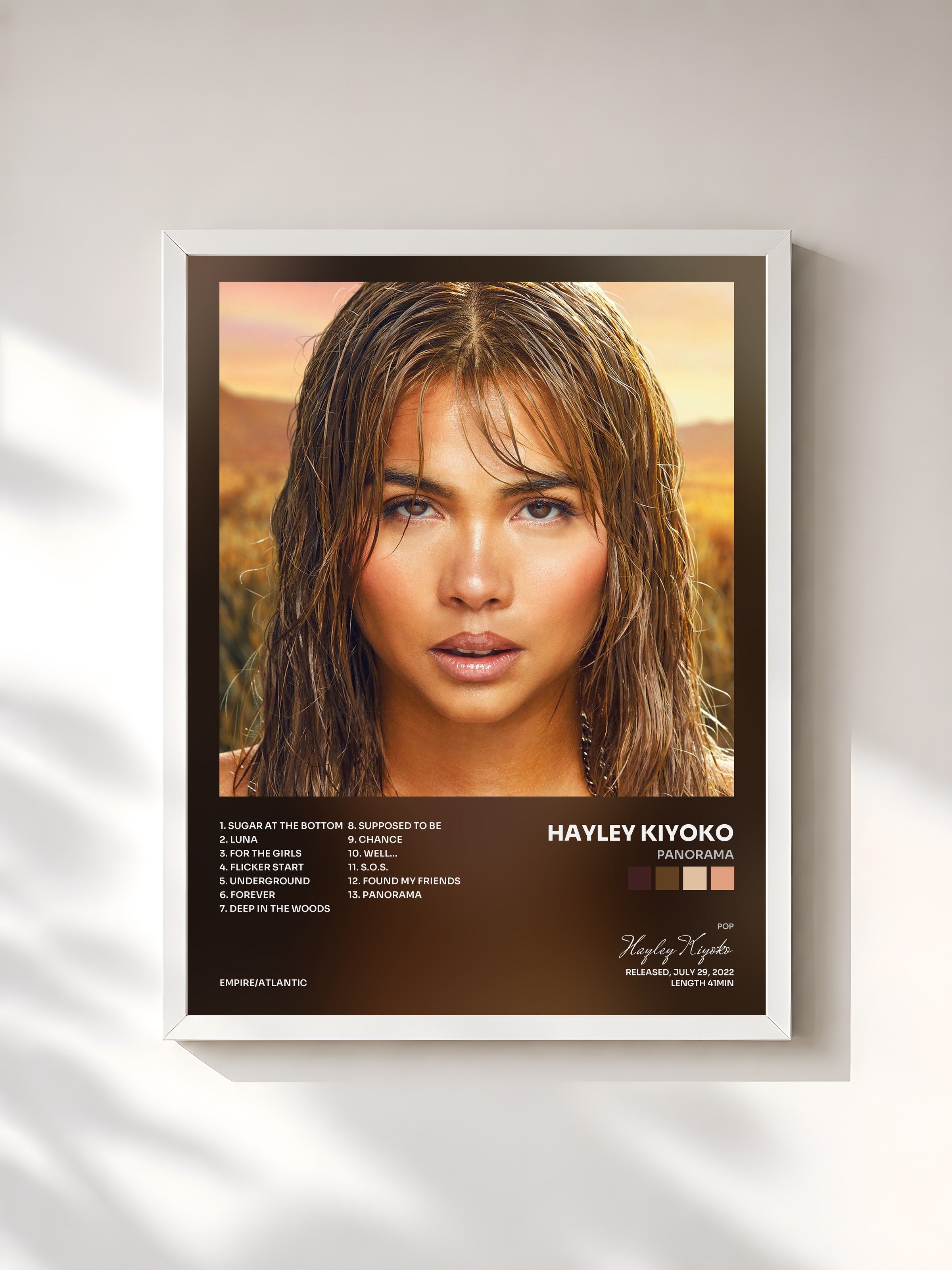 #blanc Tableau de l'album PANORAMA de Hayley Kiyoko, cadre blanc, imprimé et encadré en France