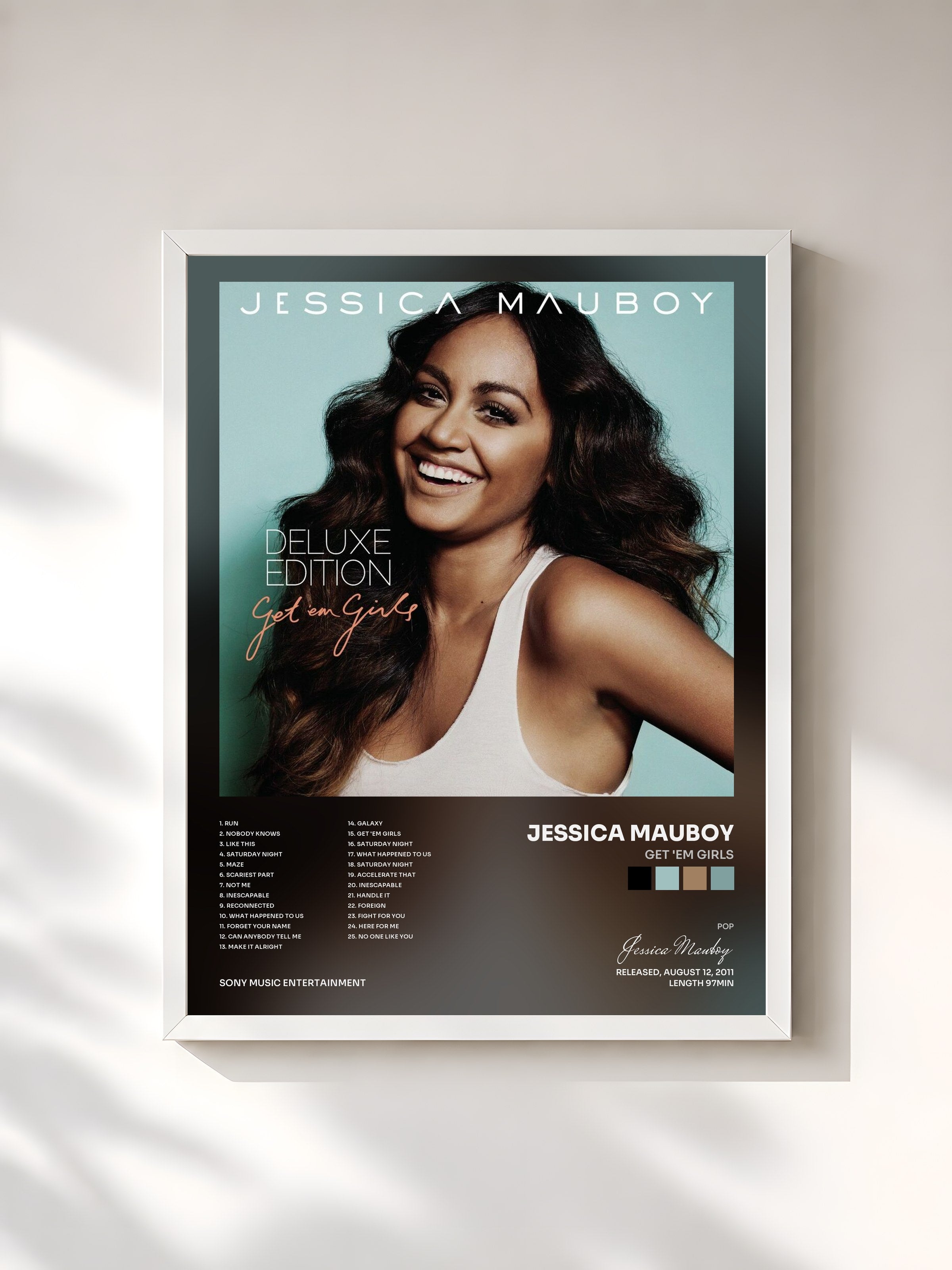 #blanc Tableau de l'album Get 'Em Girls de Jessica Mauboy, cadre blanc, imprimé et encadré en France