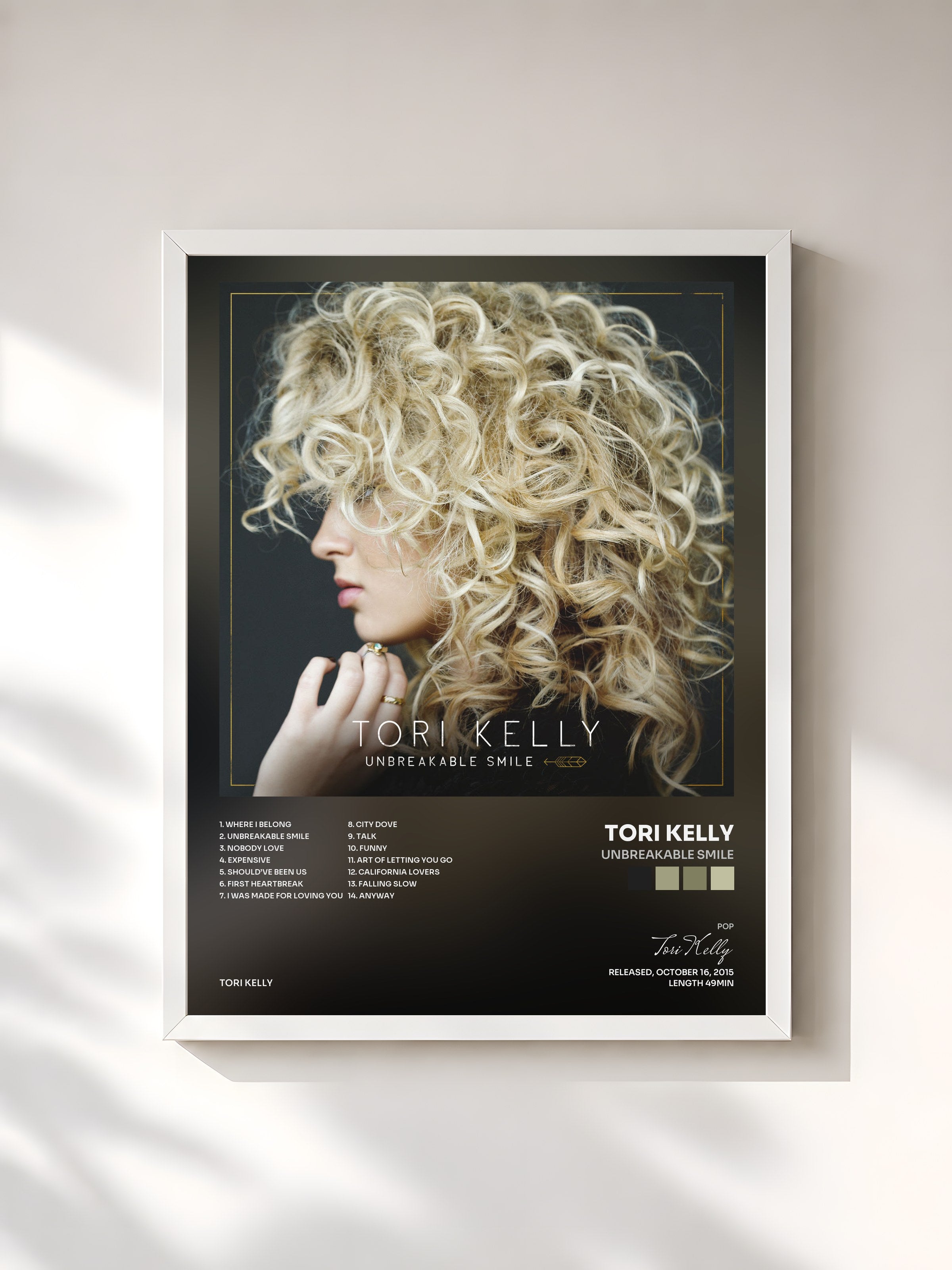 #blanc Tableau de l'album Unbreakable Smile de Tori Kelly, cadre blanc, imprimé et encadré en France