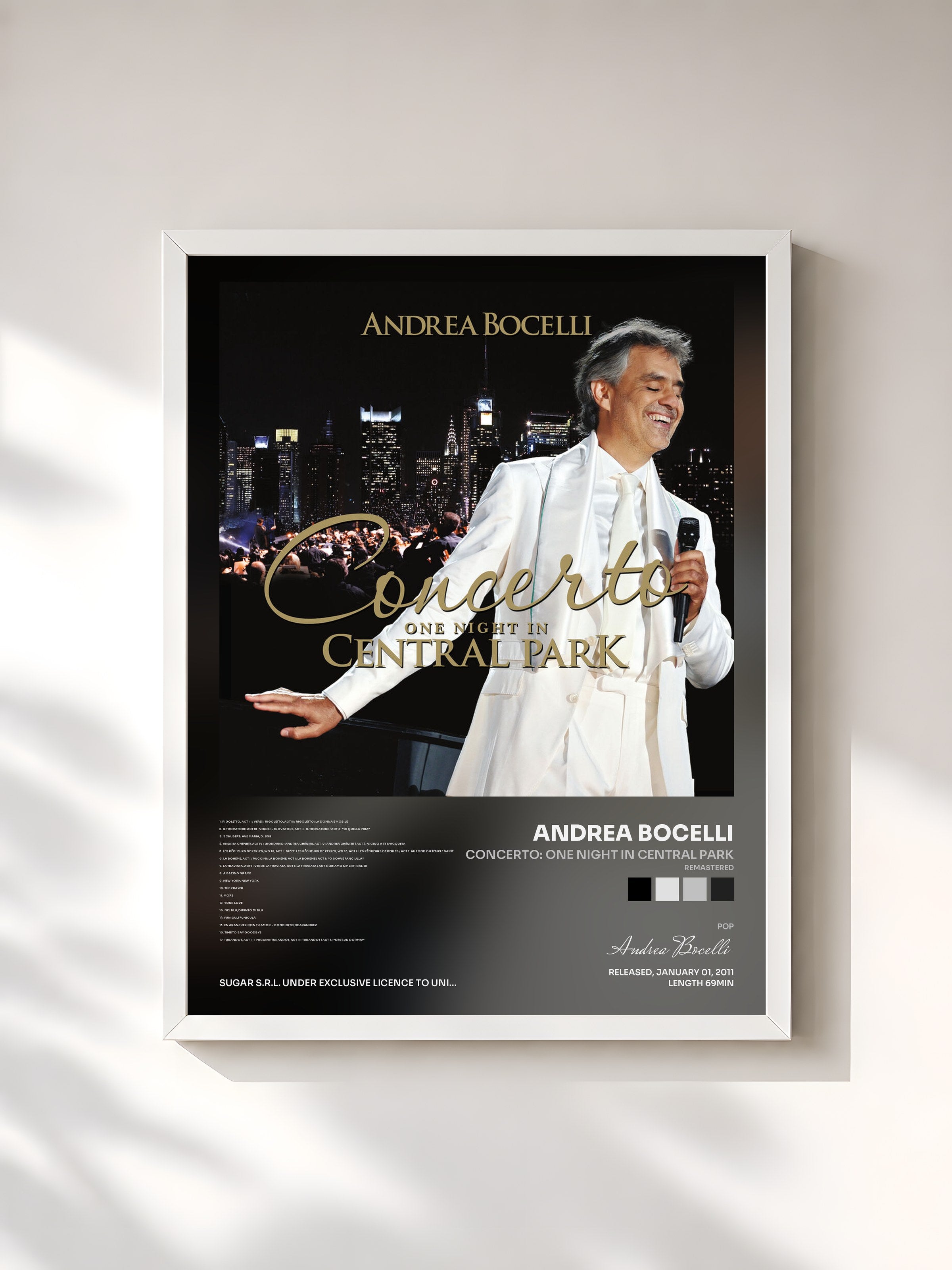 #blanc Tableau de l'album Concerto: One Night In Central Park (Remastered) de Andrea Bocelli, cadre blanc, imprimé et encadré en France