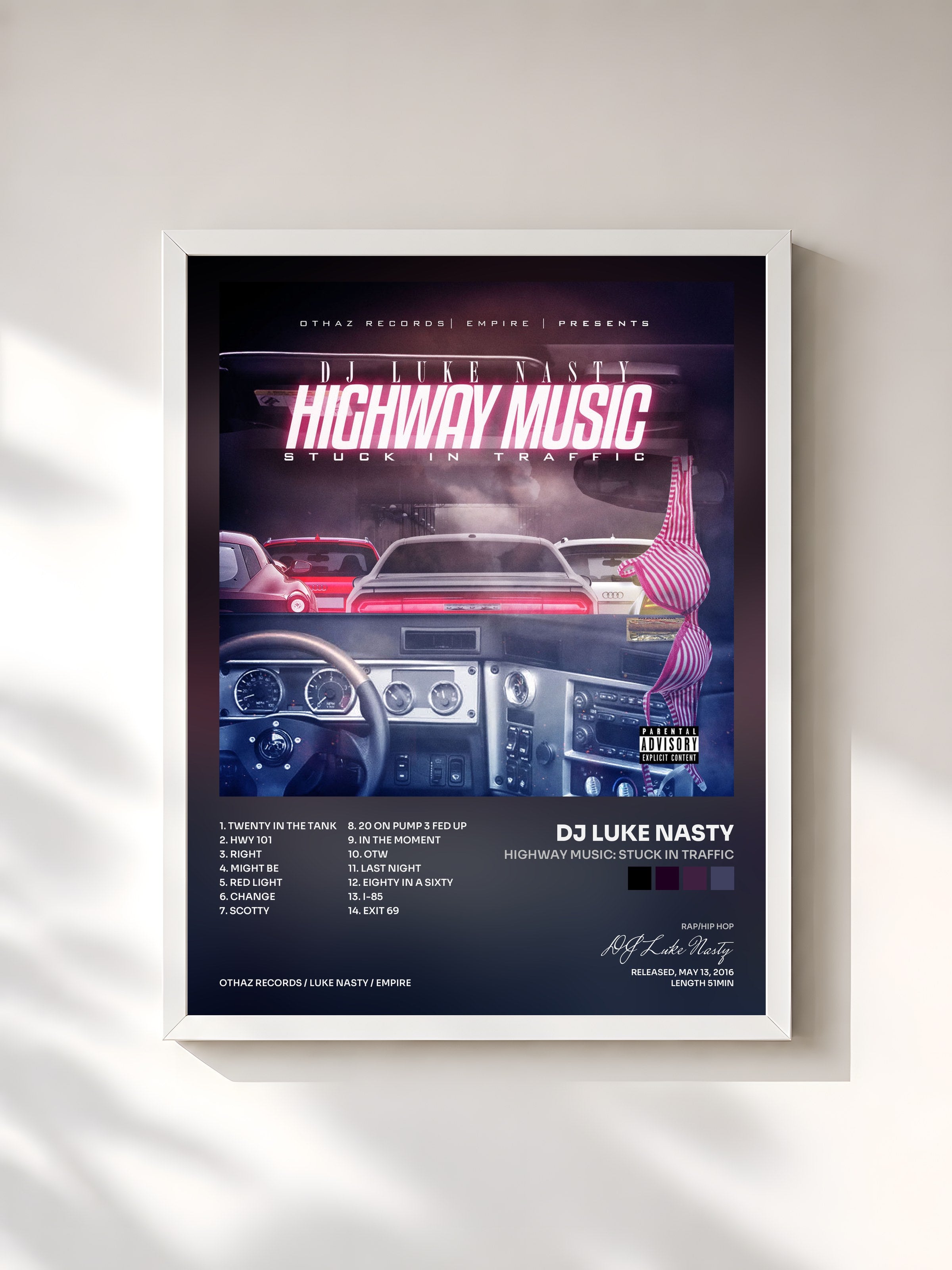 #blanc Tableau de l'album Highway Music: Stuck In Traffic de DJ Luke Nasty, cadre blanc, imprimé et encadré en France
