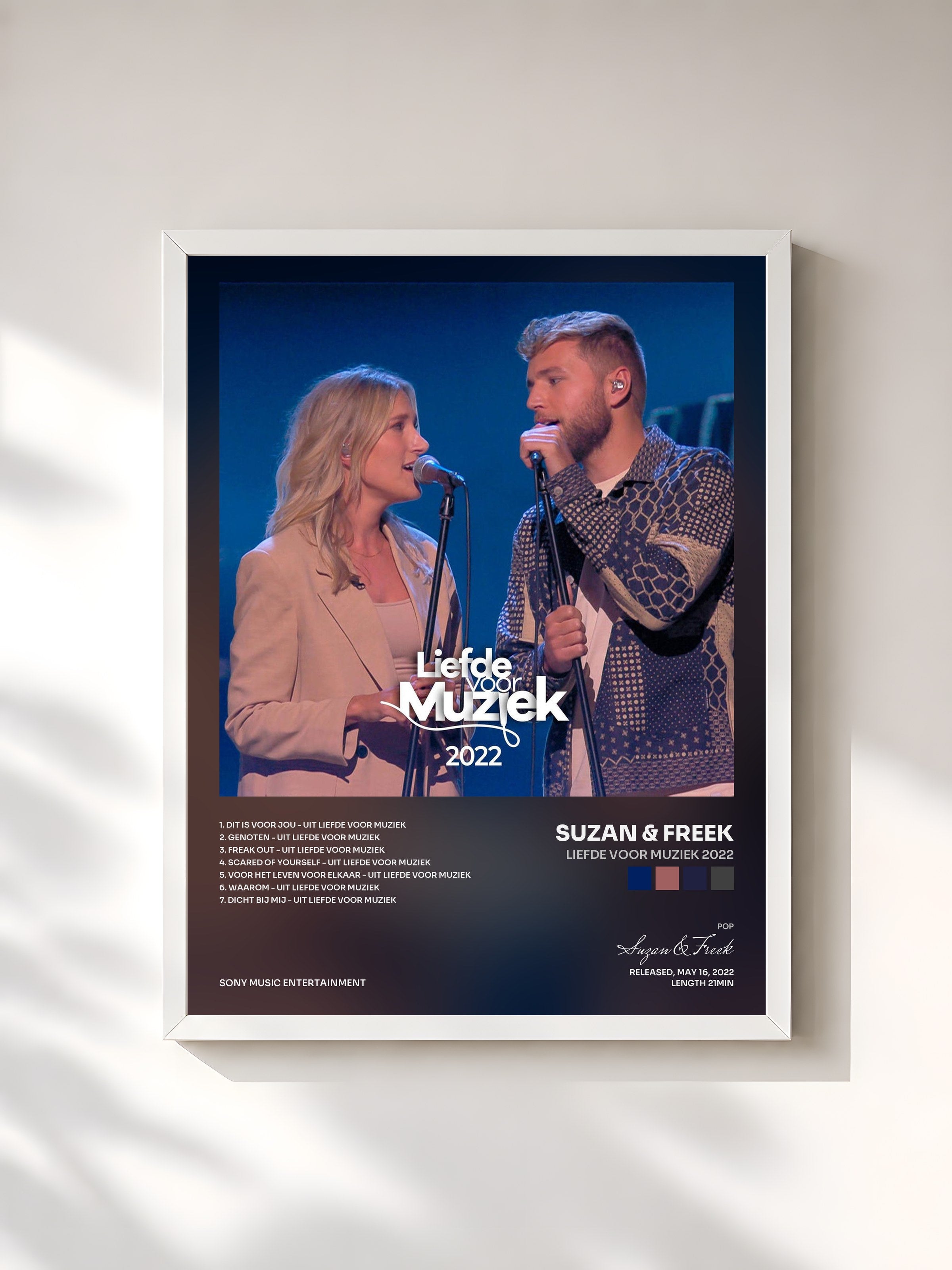 #blanc Tableau de l'album Liefde Voor Muziek 2022 de Suzan & Freek, cadre blanc, imprimé et encadré en France