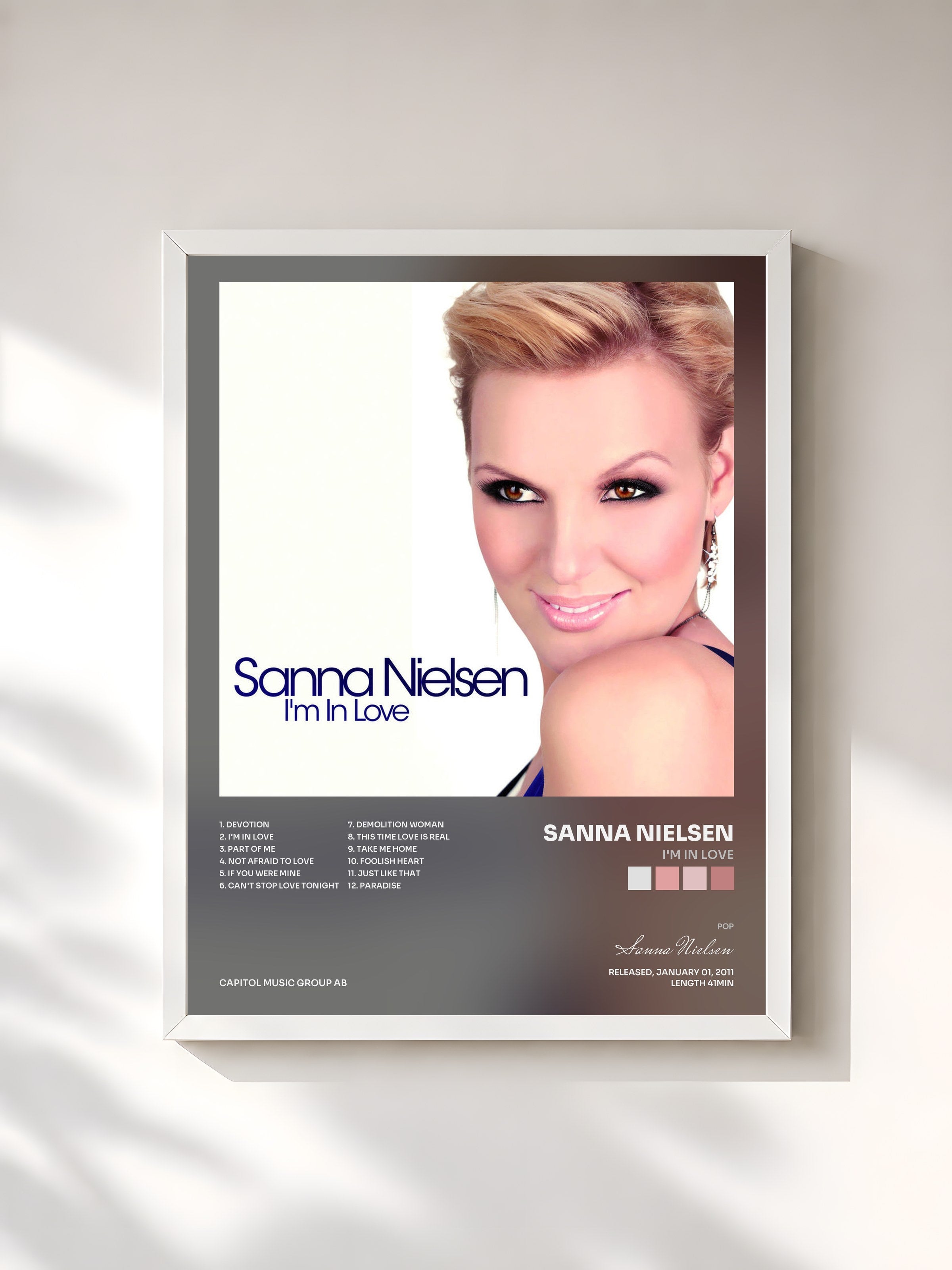 #blanc Tableau de l'album I'm In Love de Sanna Nielsen, cadre blanc, imprimé et encadré en France