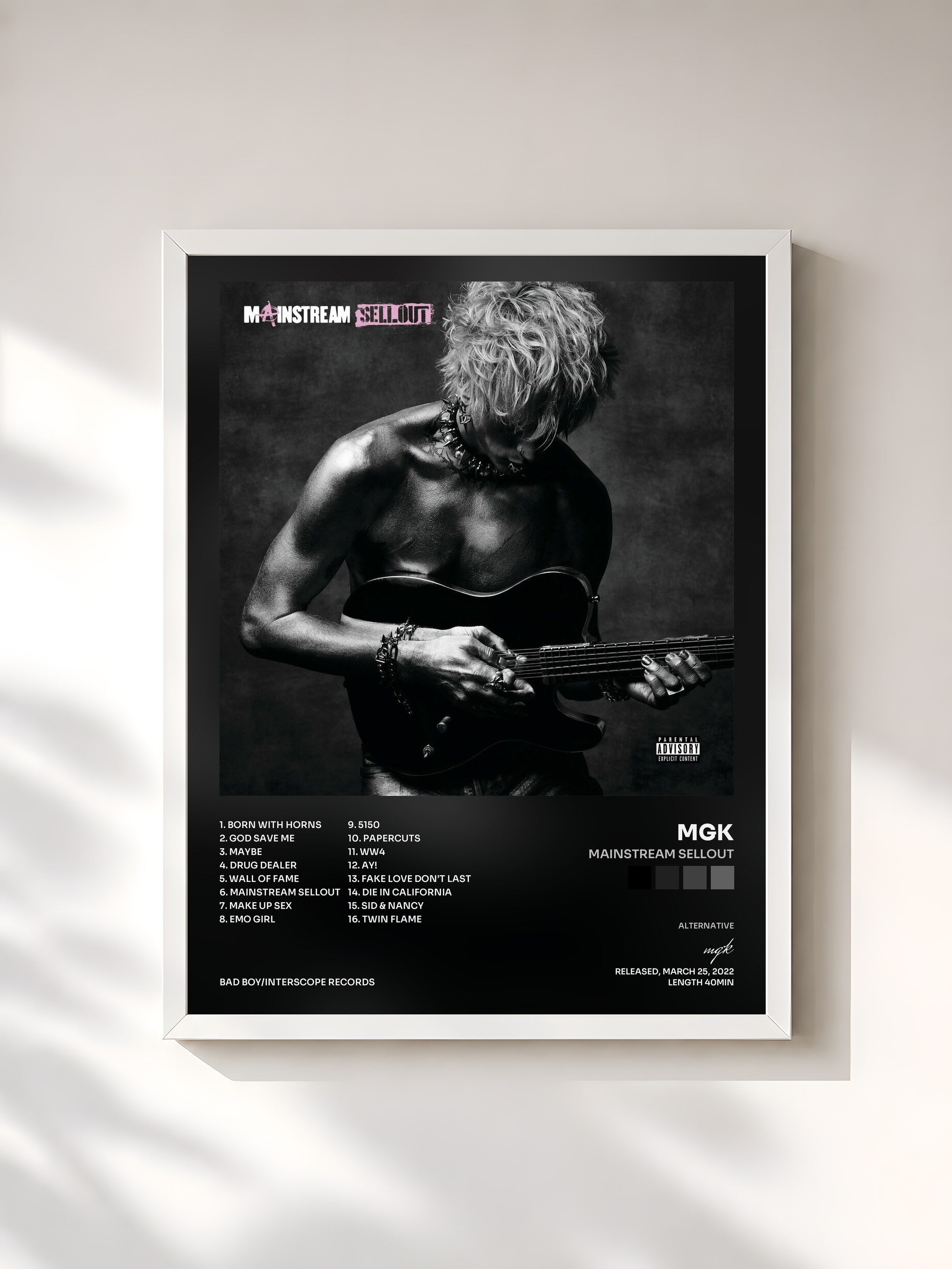 #blanc Tableau de l'album mainstream sellout de mgk, cadre blanc, imprimé et encadré en France