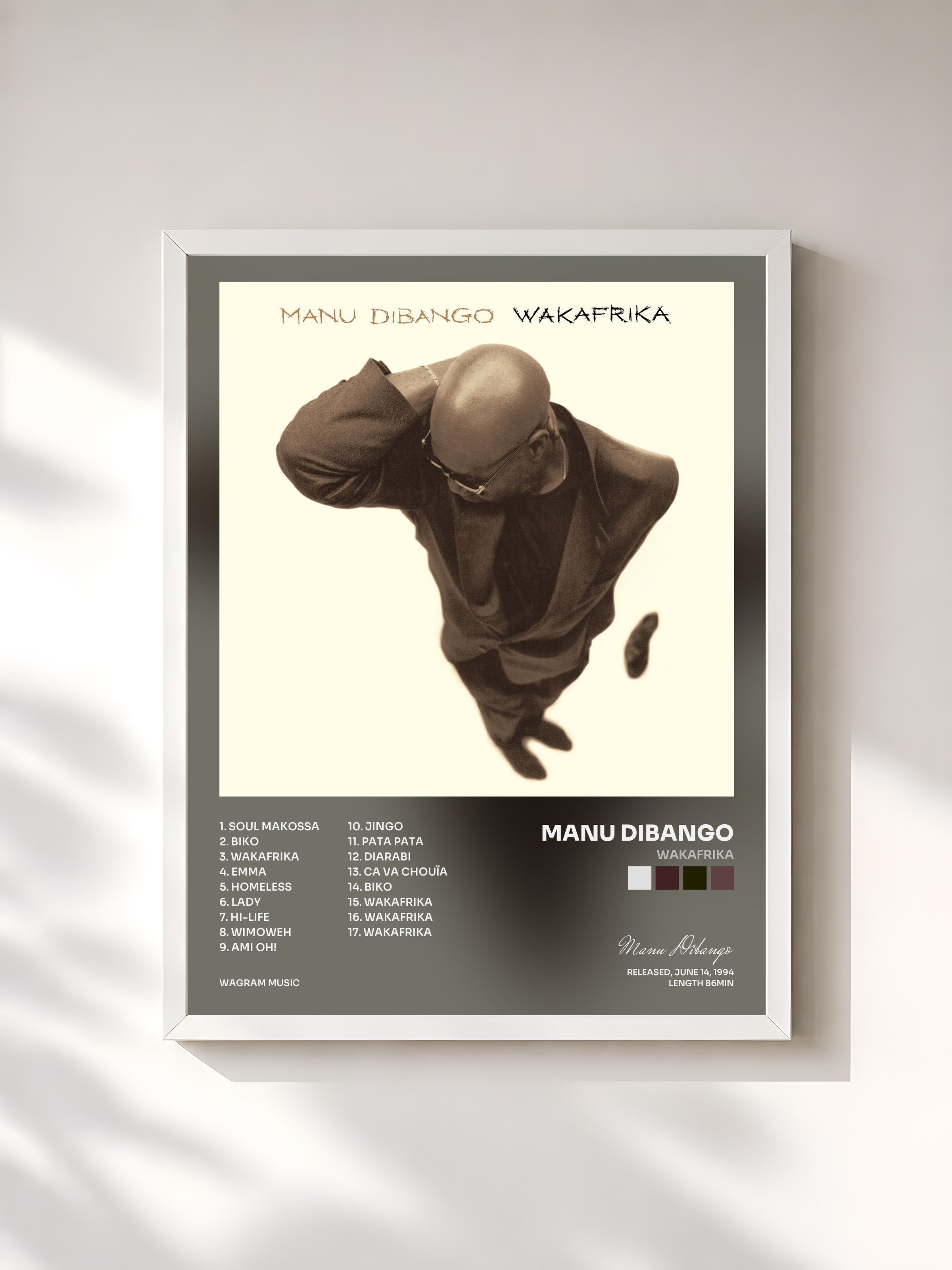 #blanc Tableau de l'album Wakafrika de Manu Dibango, cadre blanc, imprimé et encadré en France