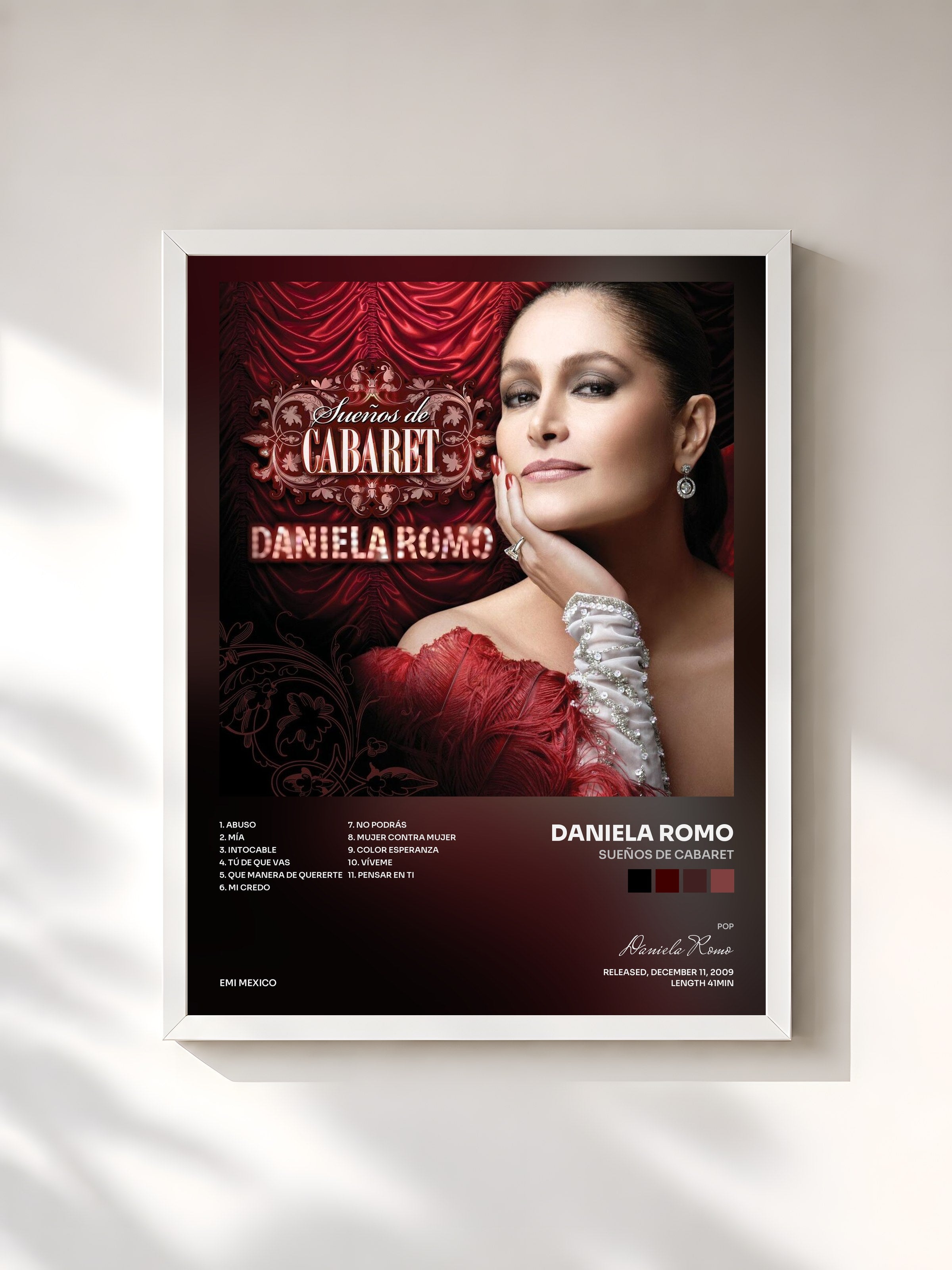#blanc Tableau de l'album Sueños De Cabaret de Daniela Romo, cadre blanc, imprimé et encadré en France